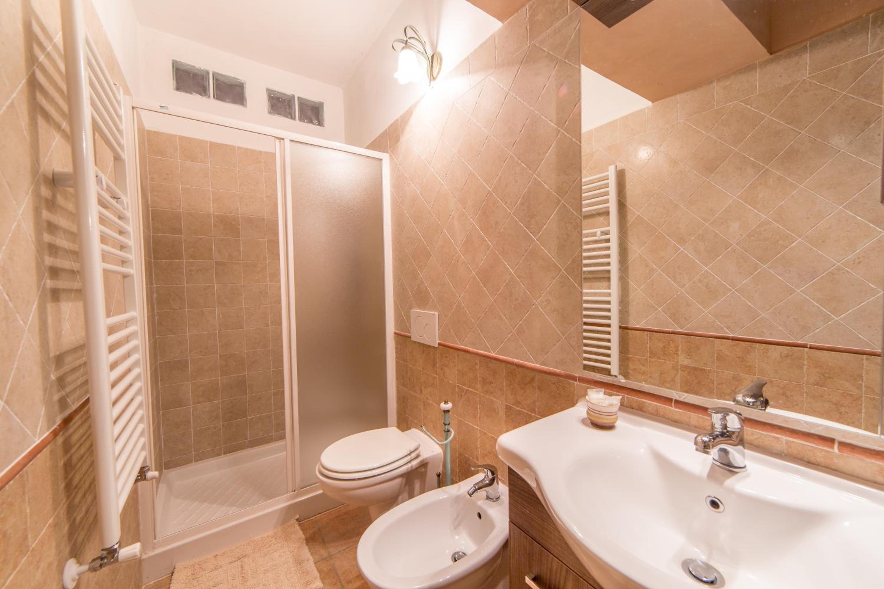 Triple Room - Photo 6
