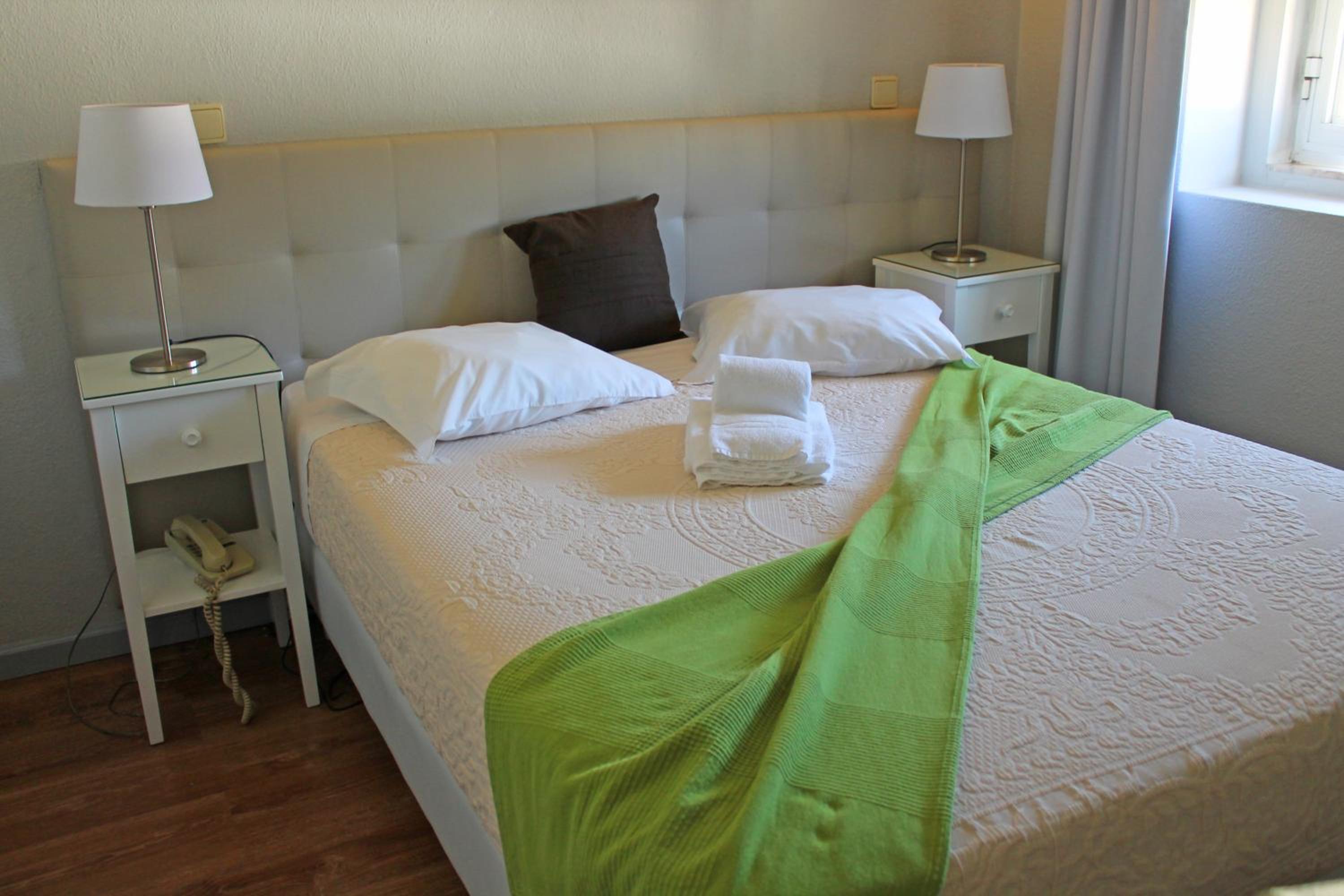 Double Room - Photo 7