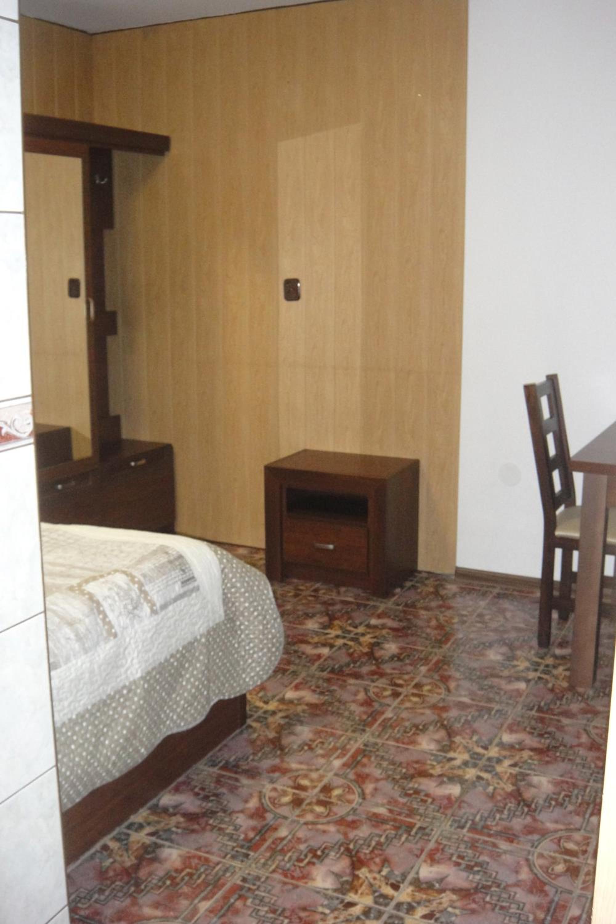 Two-Bedroom Apartment - Photo 6