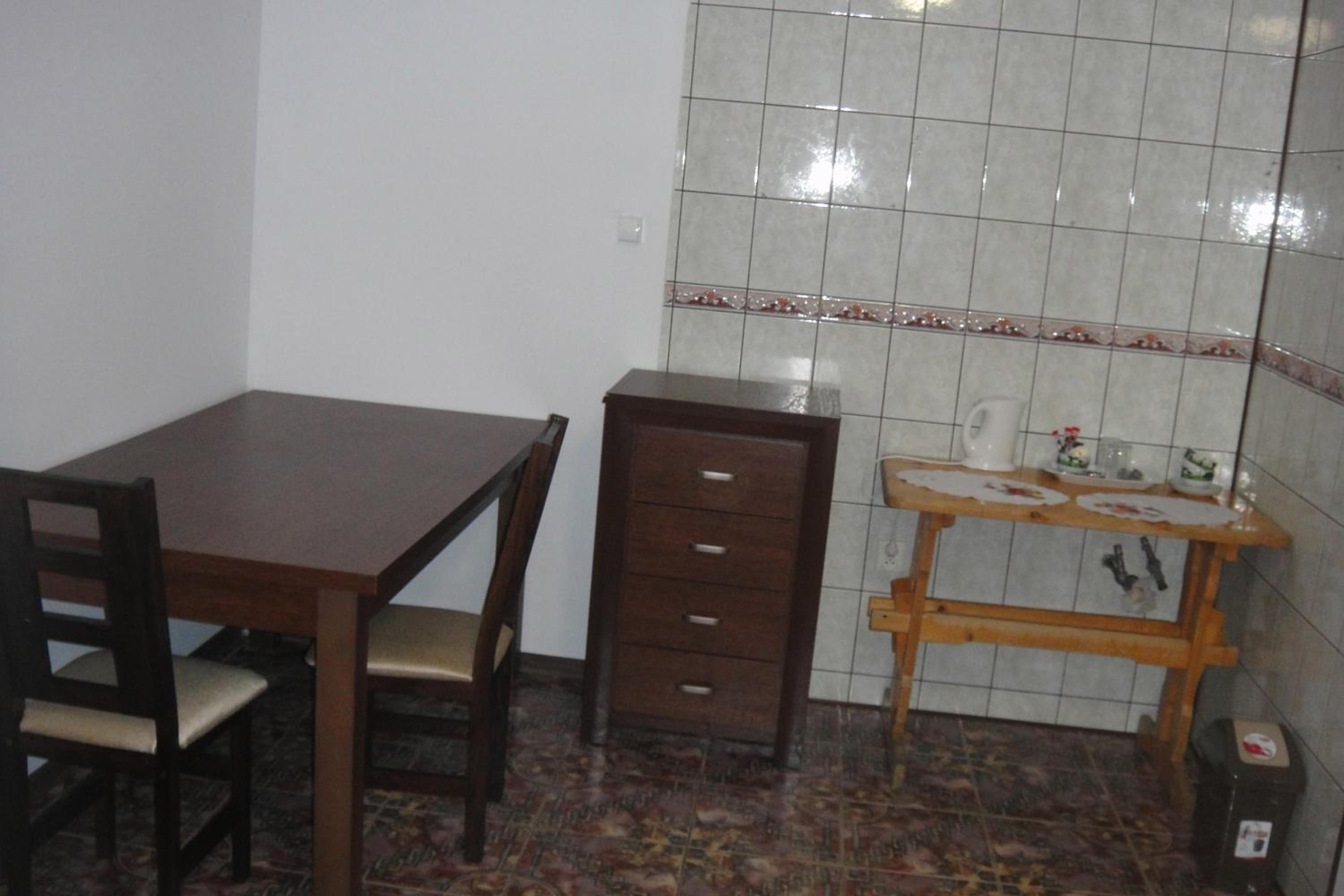 Two-Bedroom Apartment - Photo 4