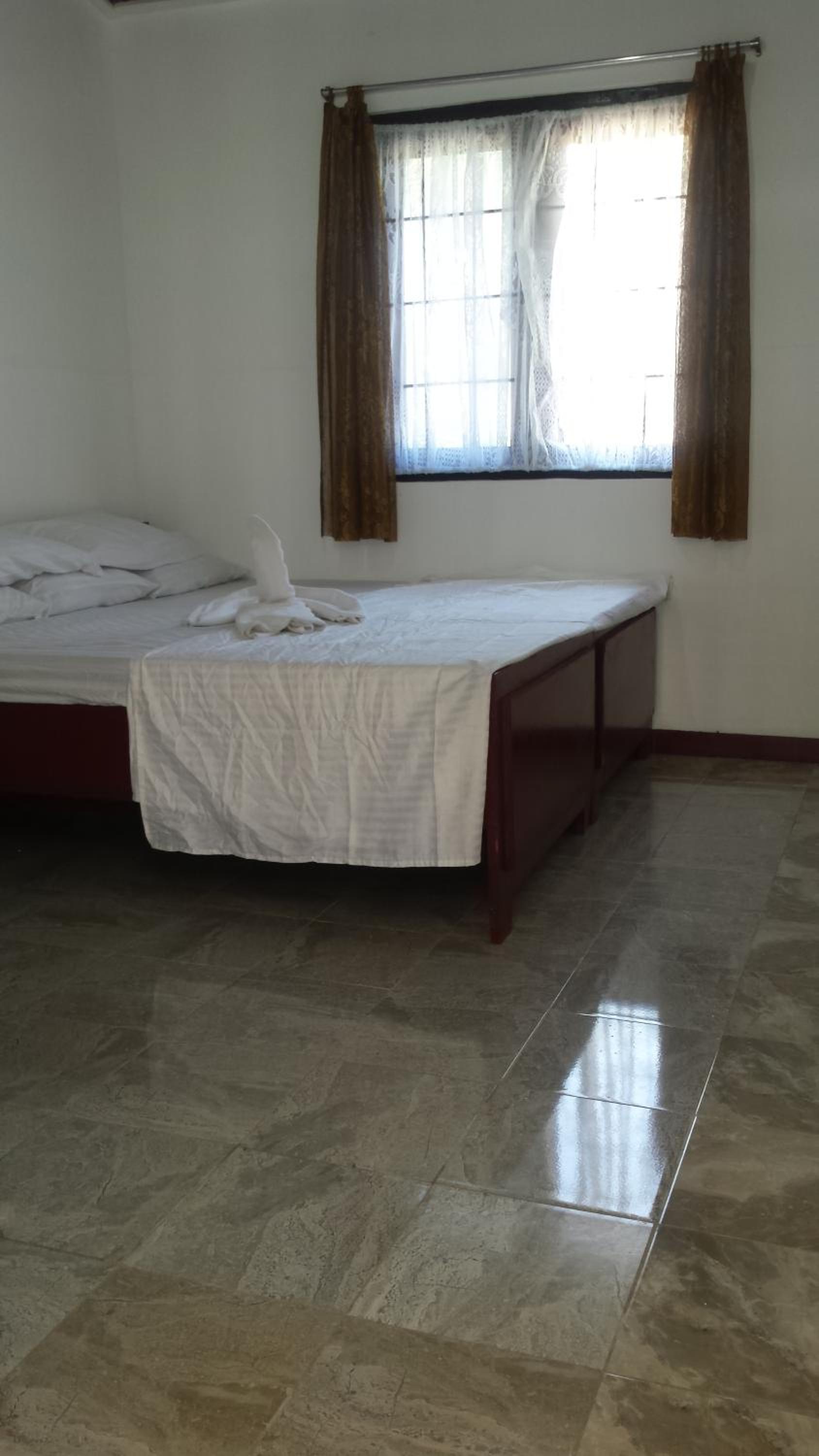Budget Double Room photo 2
