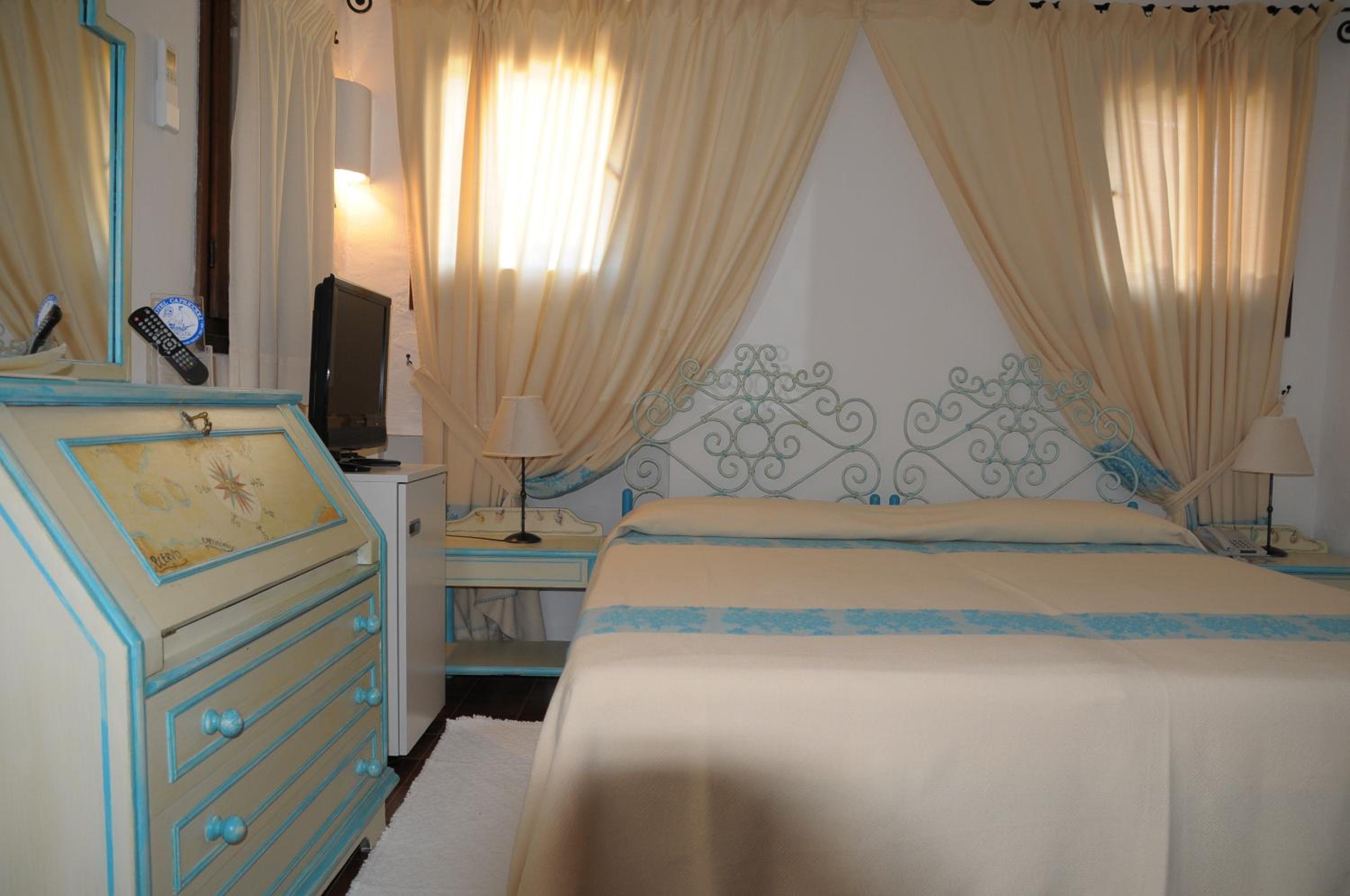 Double Room With Balcony And Mountain View