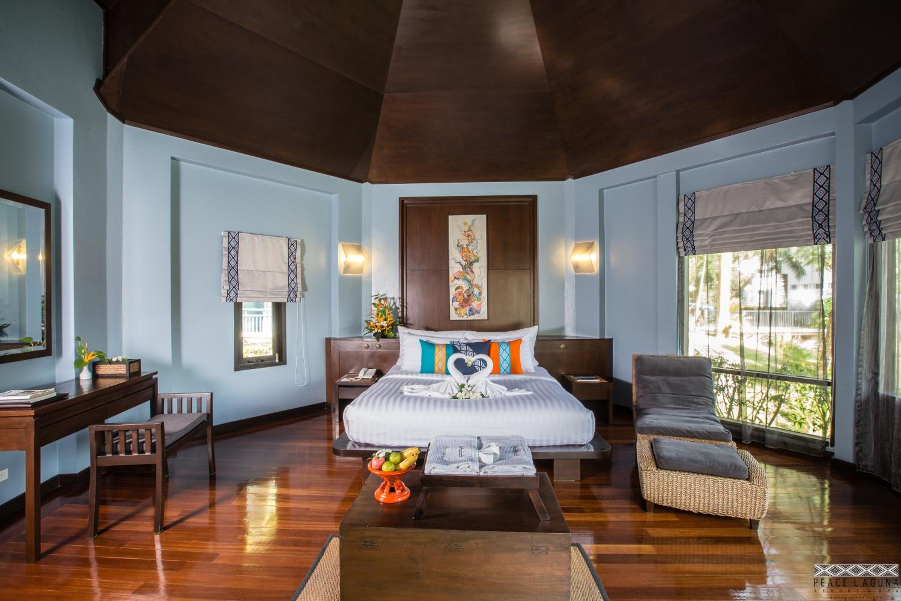 Deluxe Double or Twin Room - Photo 9