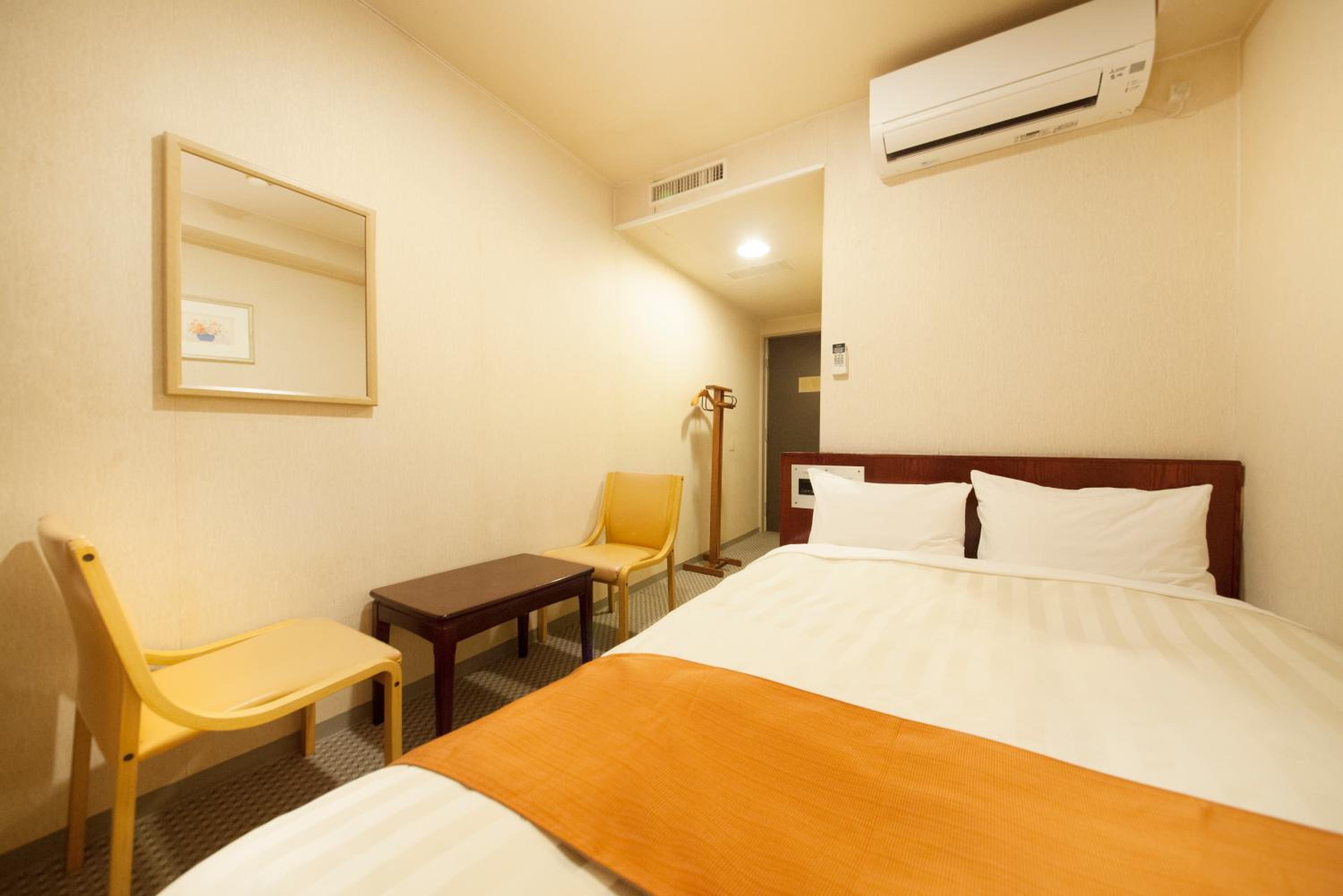 Economy Double Room - Smoking photo 3