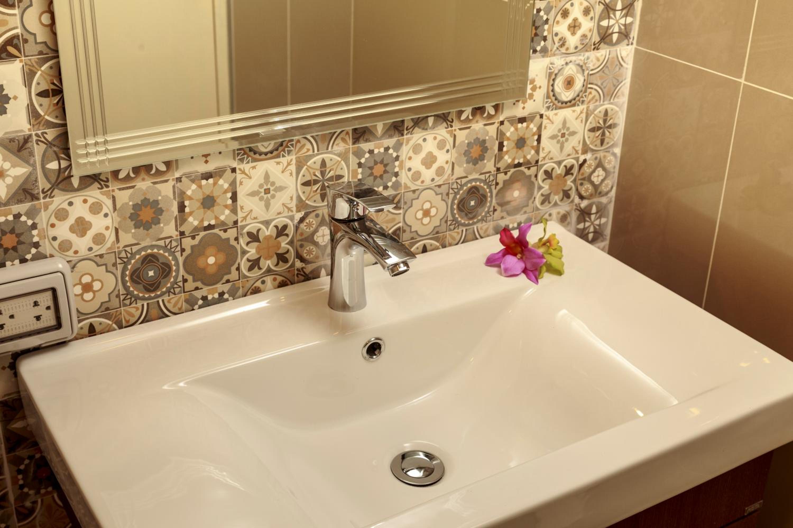 Deluxe Double or Twin Room photo 3