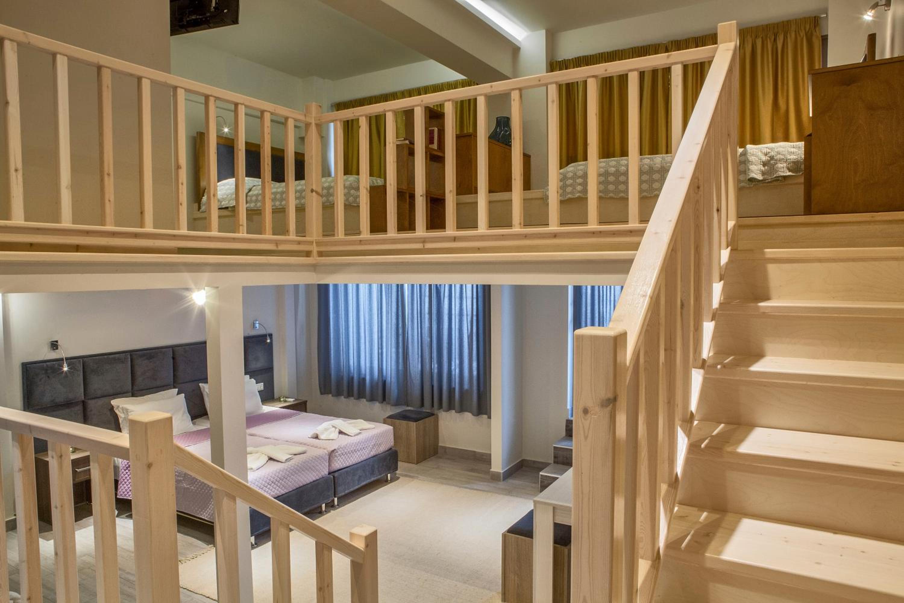 Suite (5 adults) with Jacuzzi and Sea view - Photo 17
