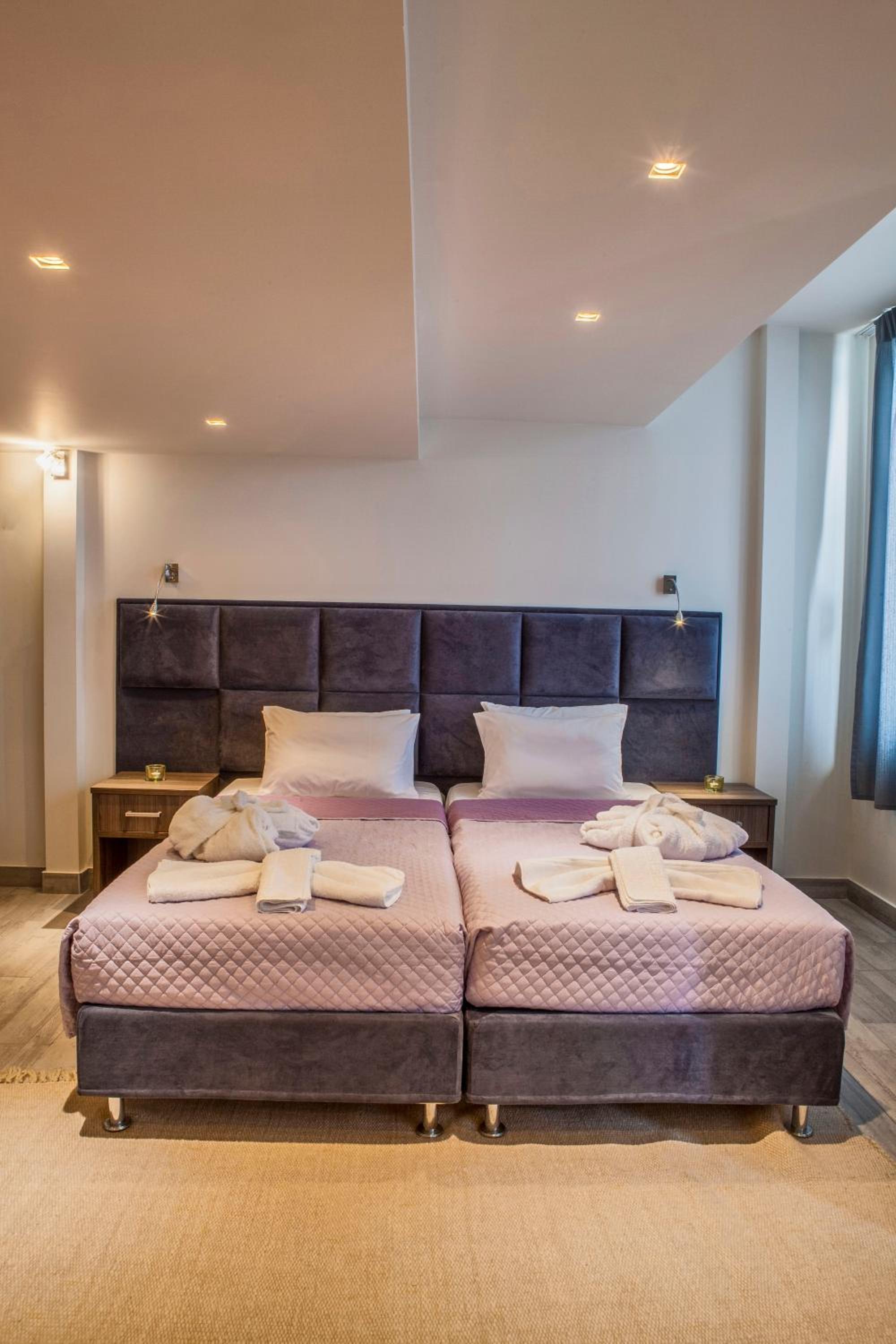 Suite (5 adults) with Jacuzzi and Sea view - Photo 8