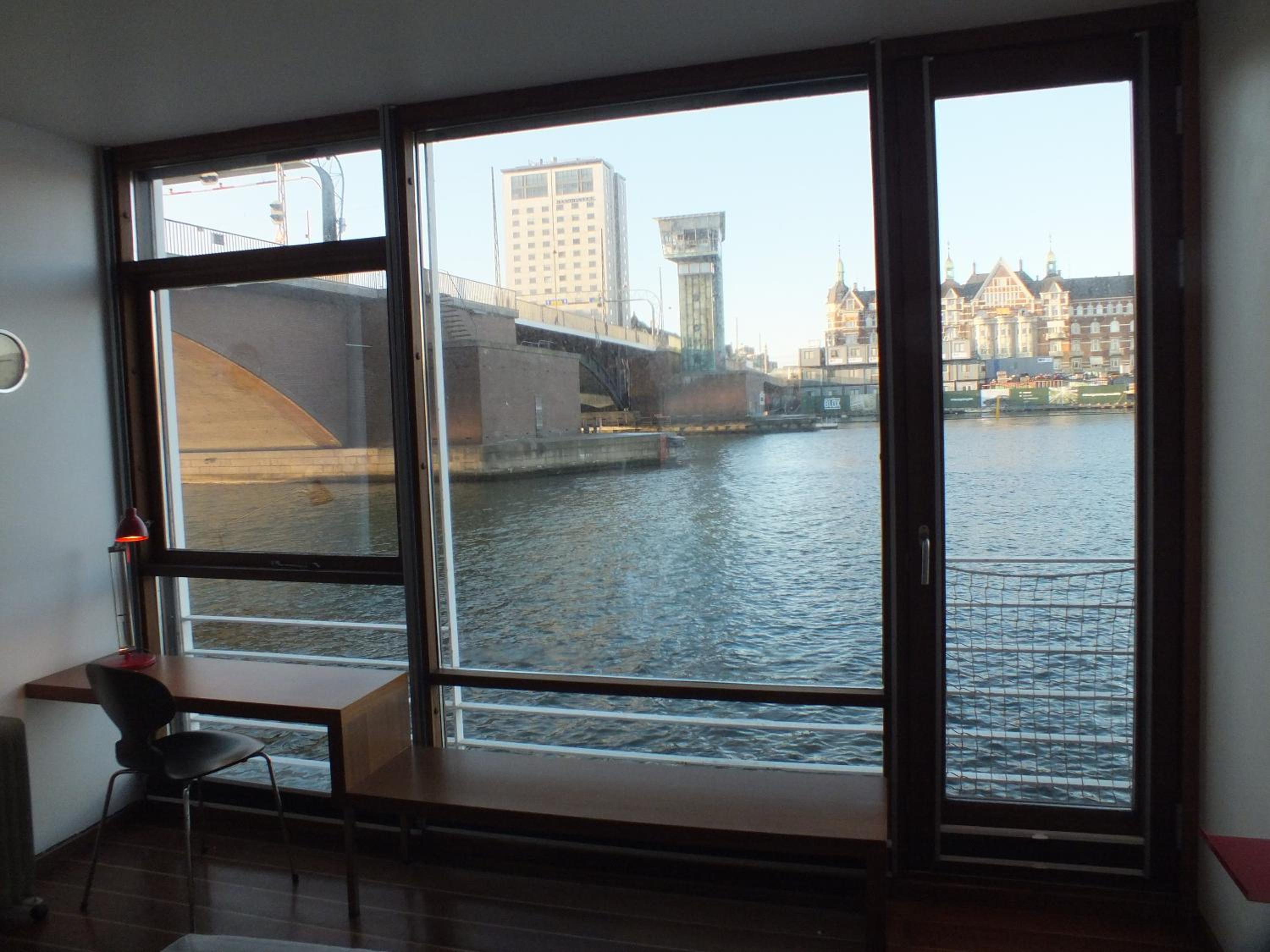 Double Room - Photo 12