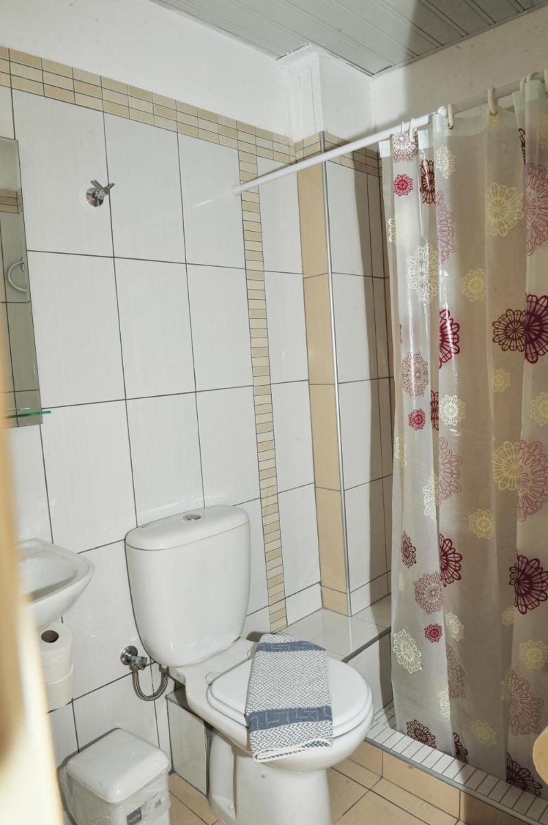 Economy Twin Room photo 1