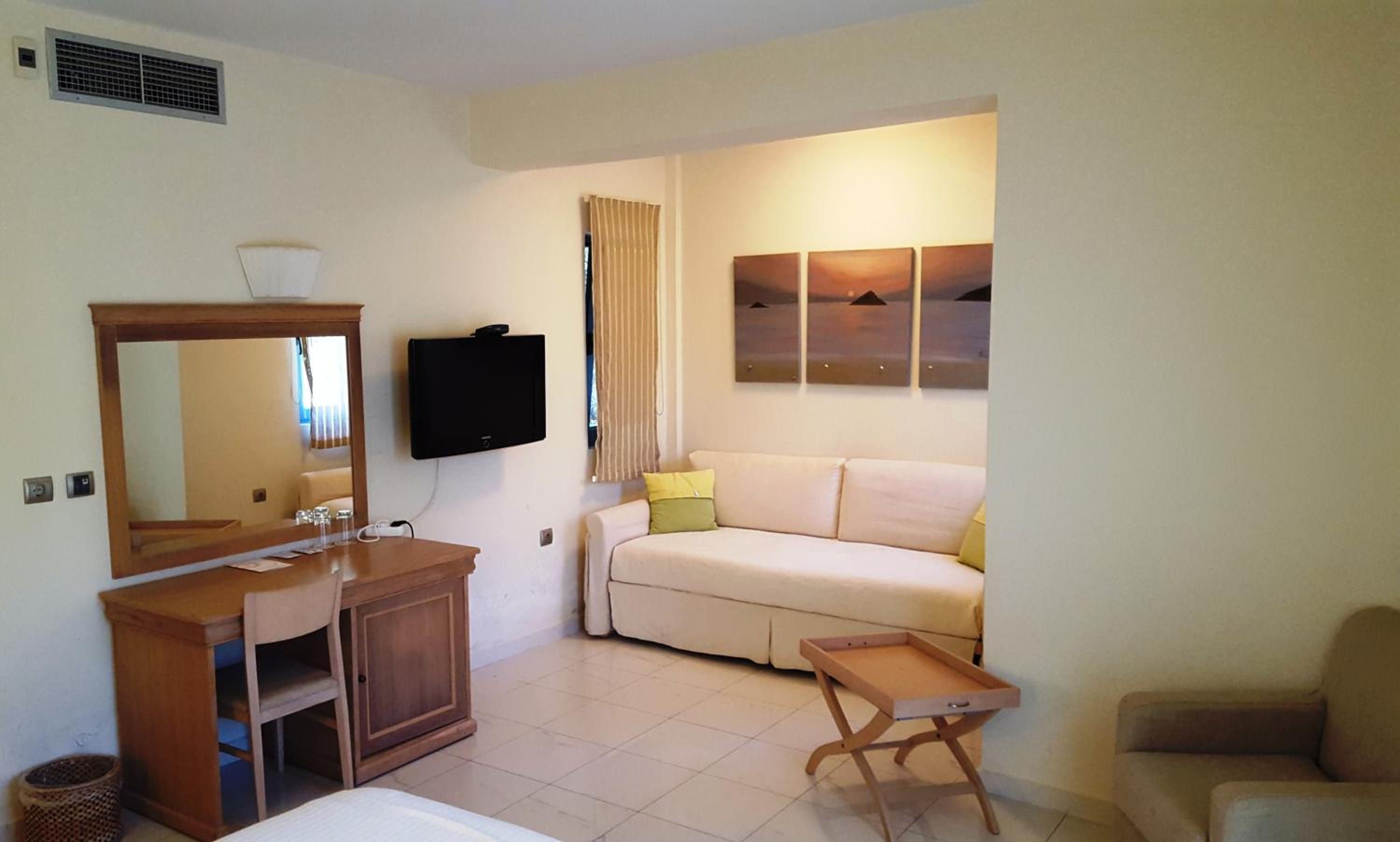 Standard Quadruple Room - Photo 1