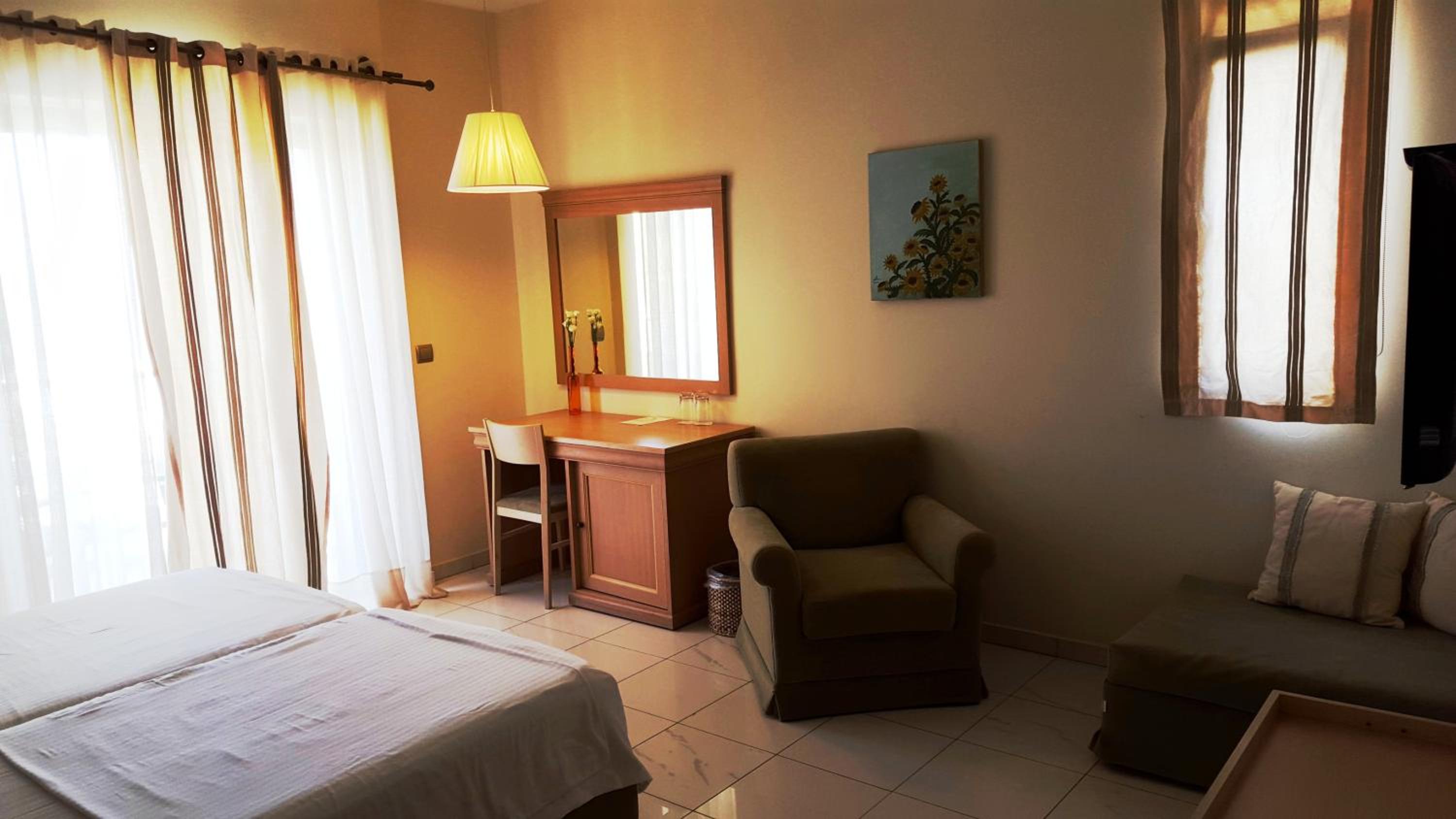 Standard Triple Room photo 1