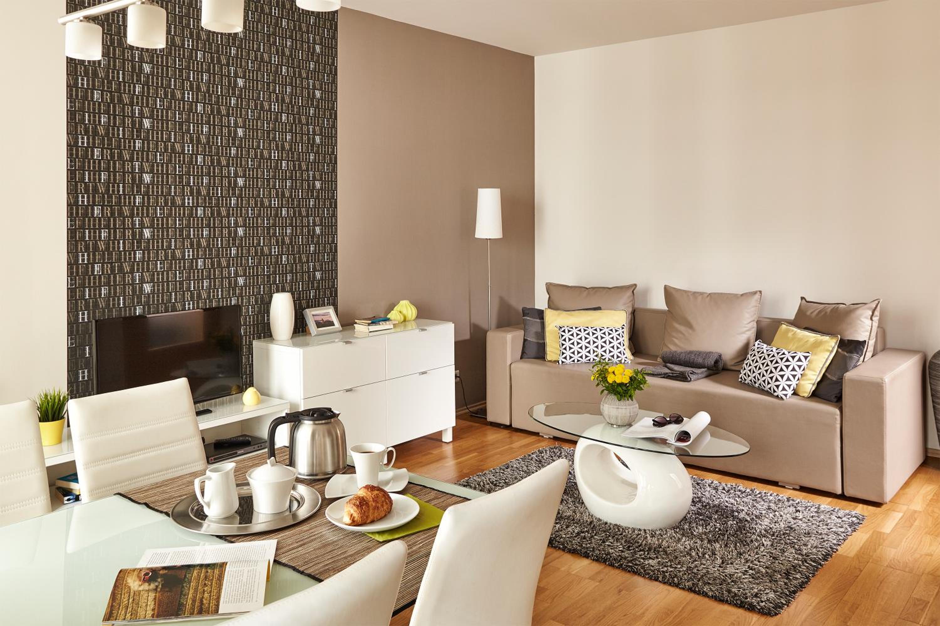 One-Bedroom - Photo 1