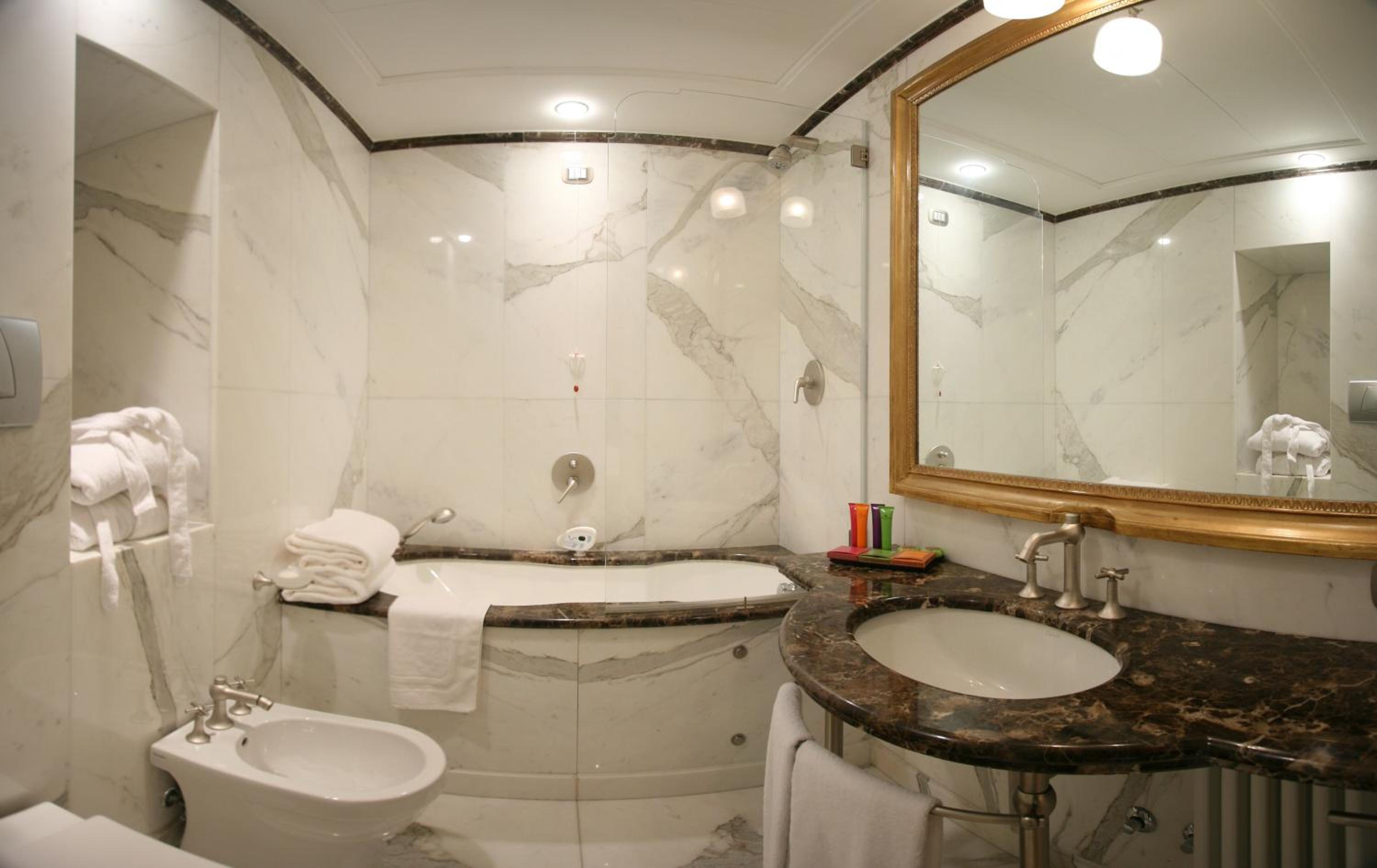 Prestige Double or Twin Room with Private Garden photo 2