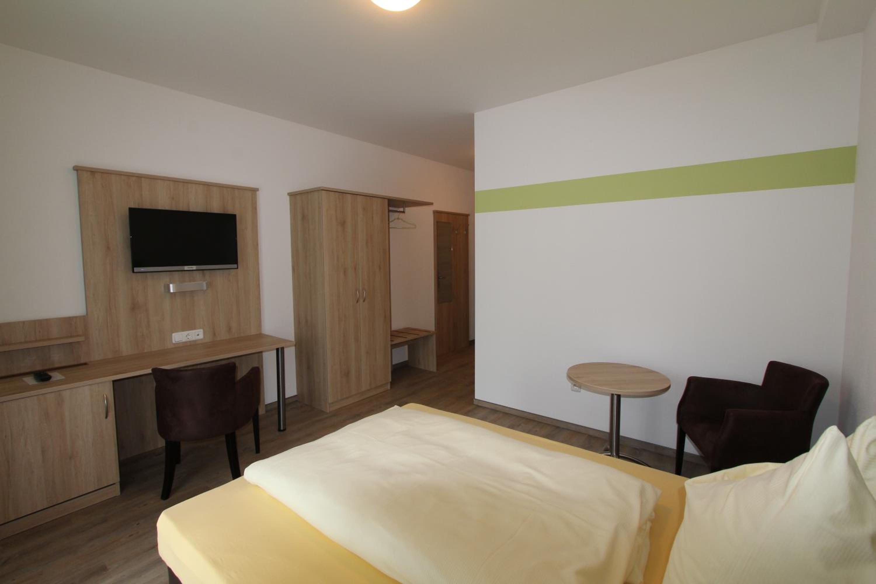 Single Room photo 3