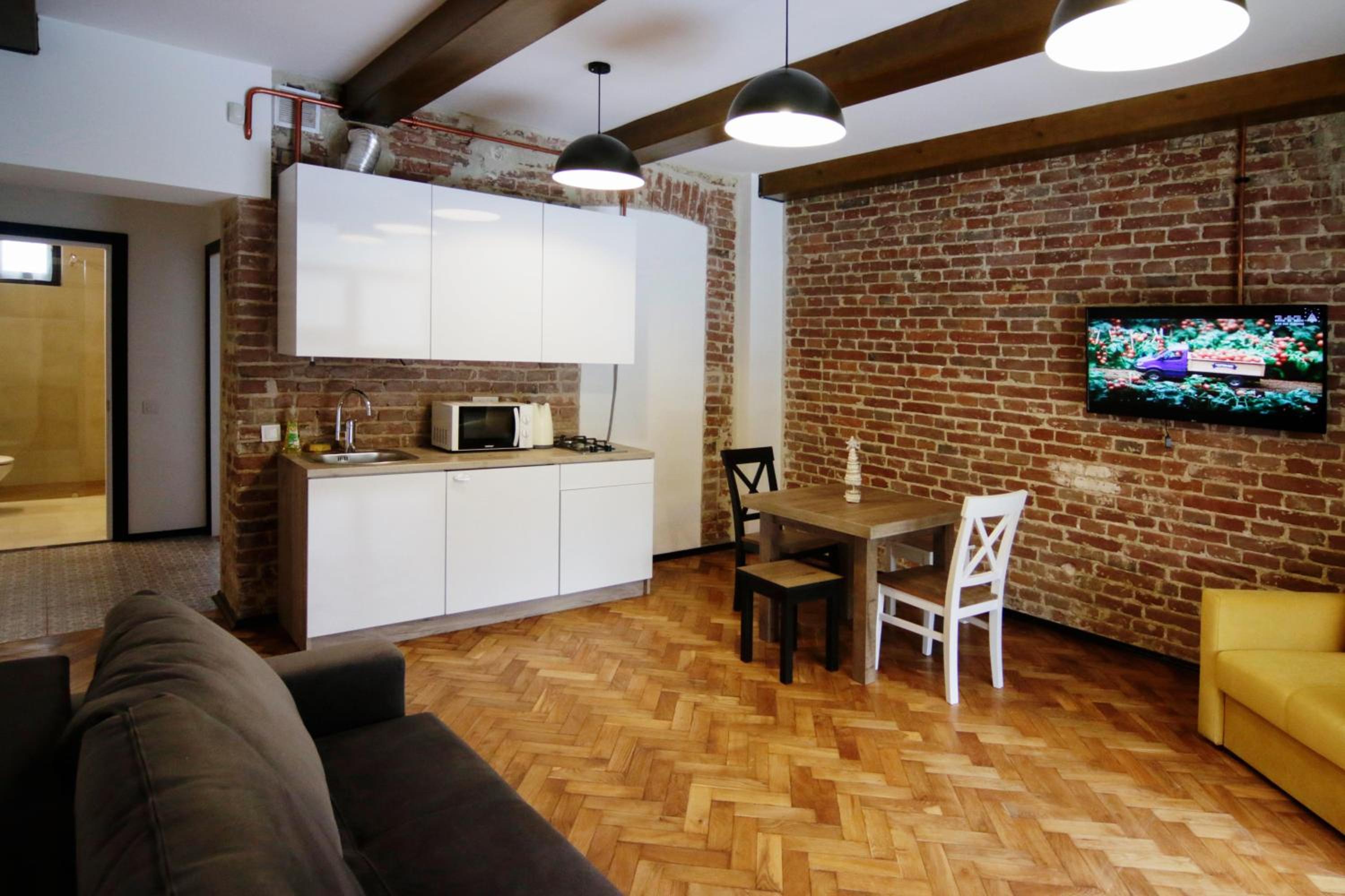 One-Bedroom Apartment photo 2