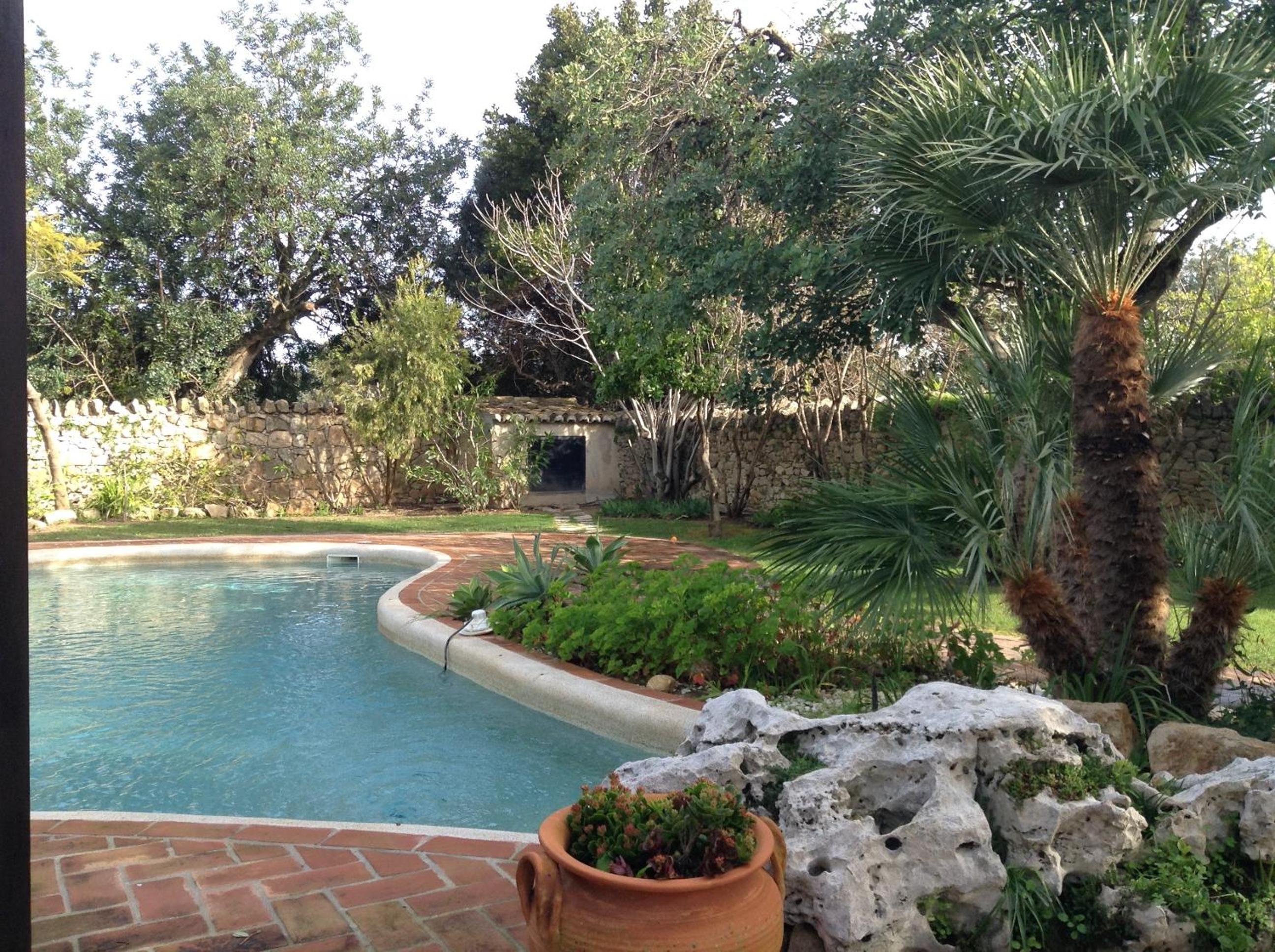 Villa photo 2