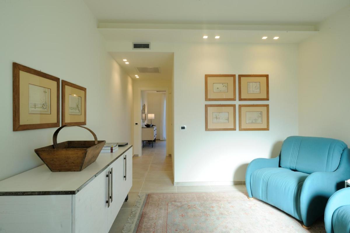 Family Room photo 1