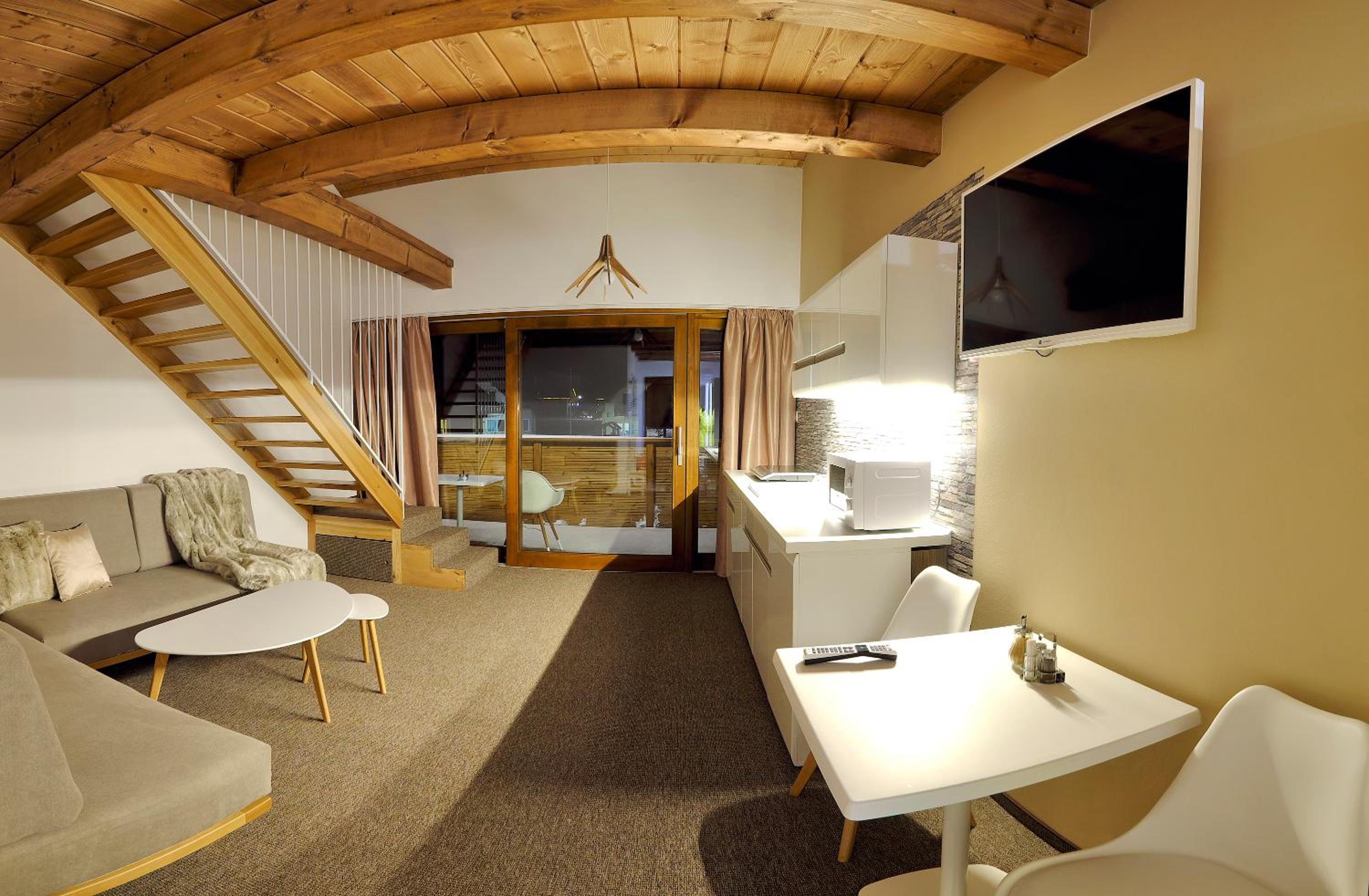 Studio - Split Level photo 2