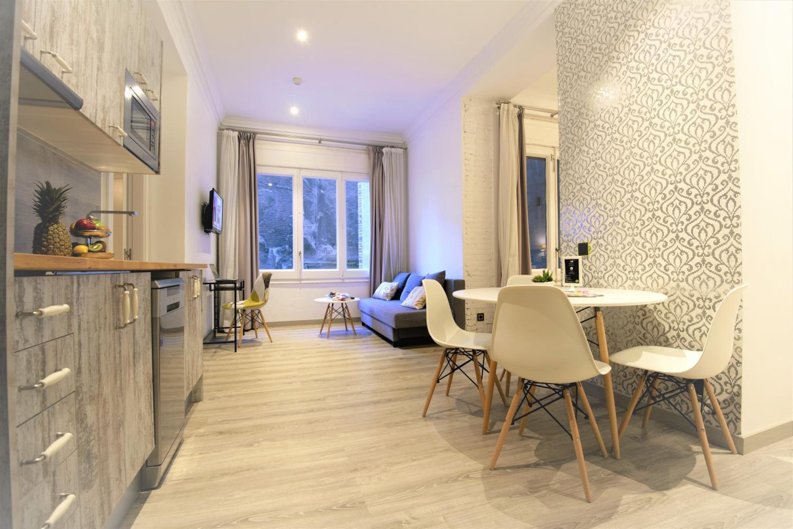 Superior One-Bedroom Apartment photo 3