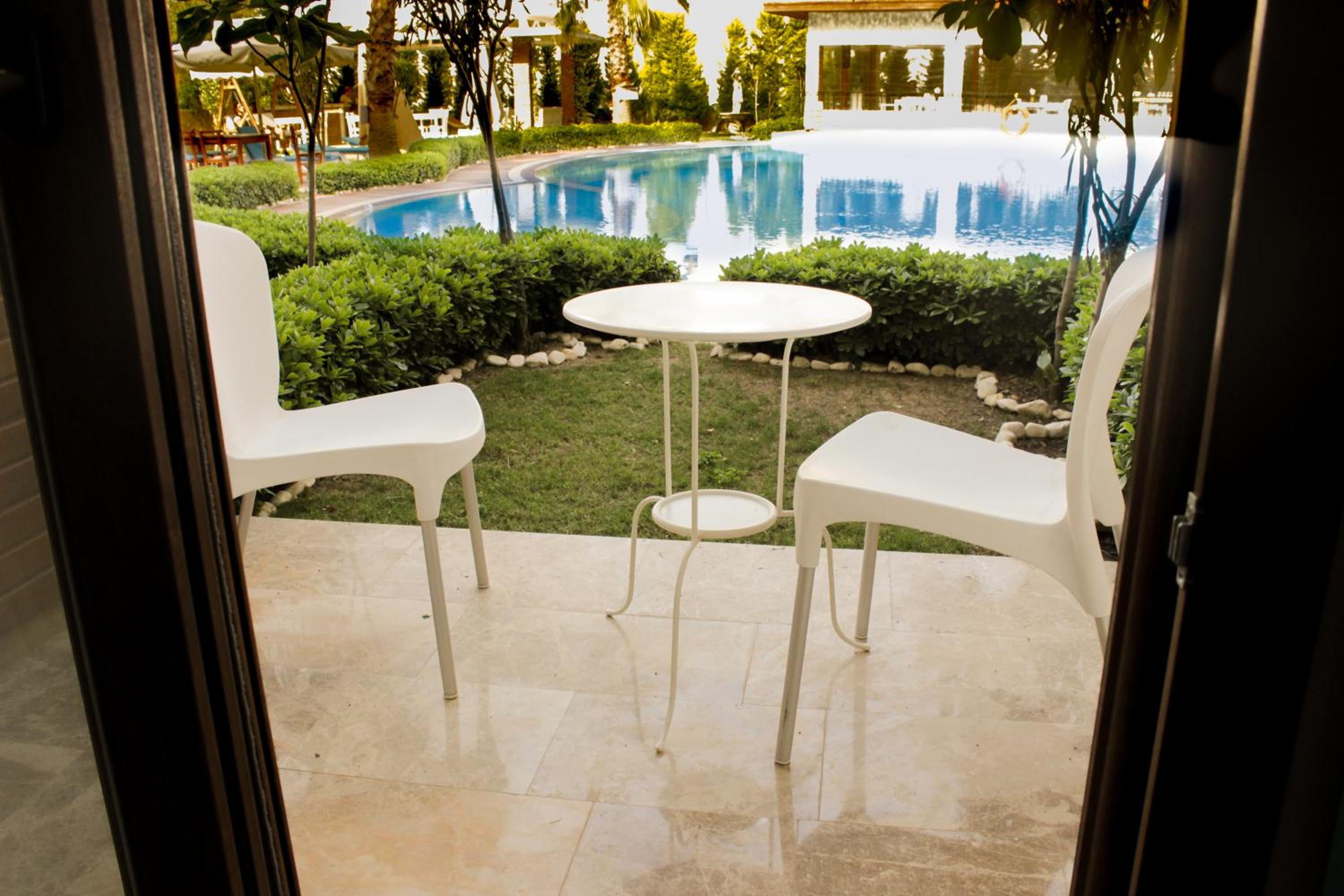 Deluxe Double or Twin Room with Garden Access