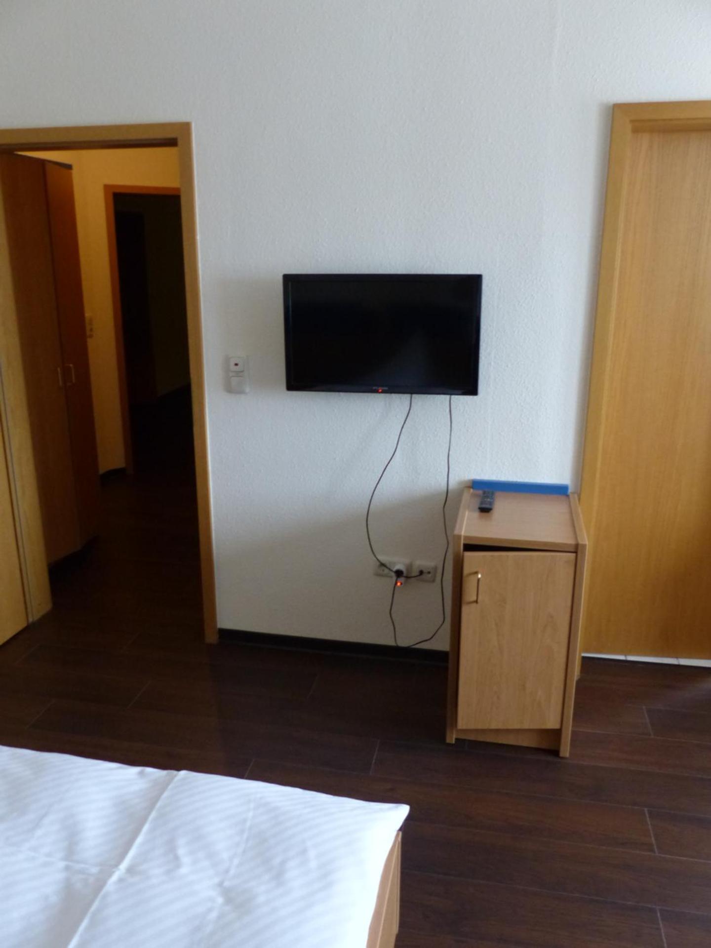 Double Room - Photo 5