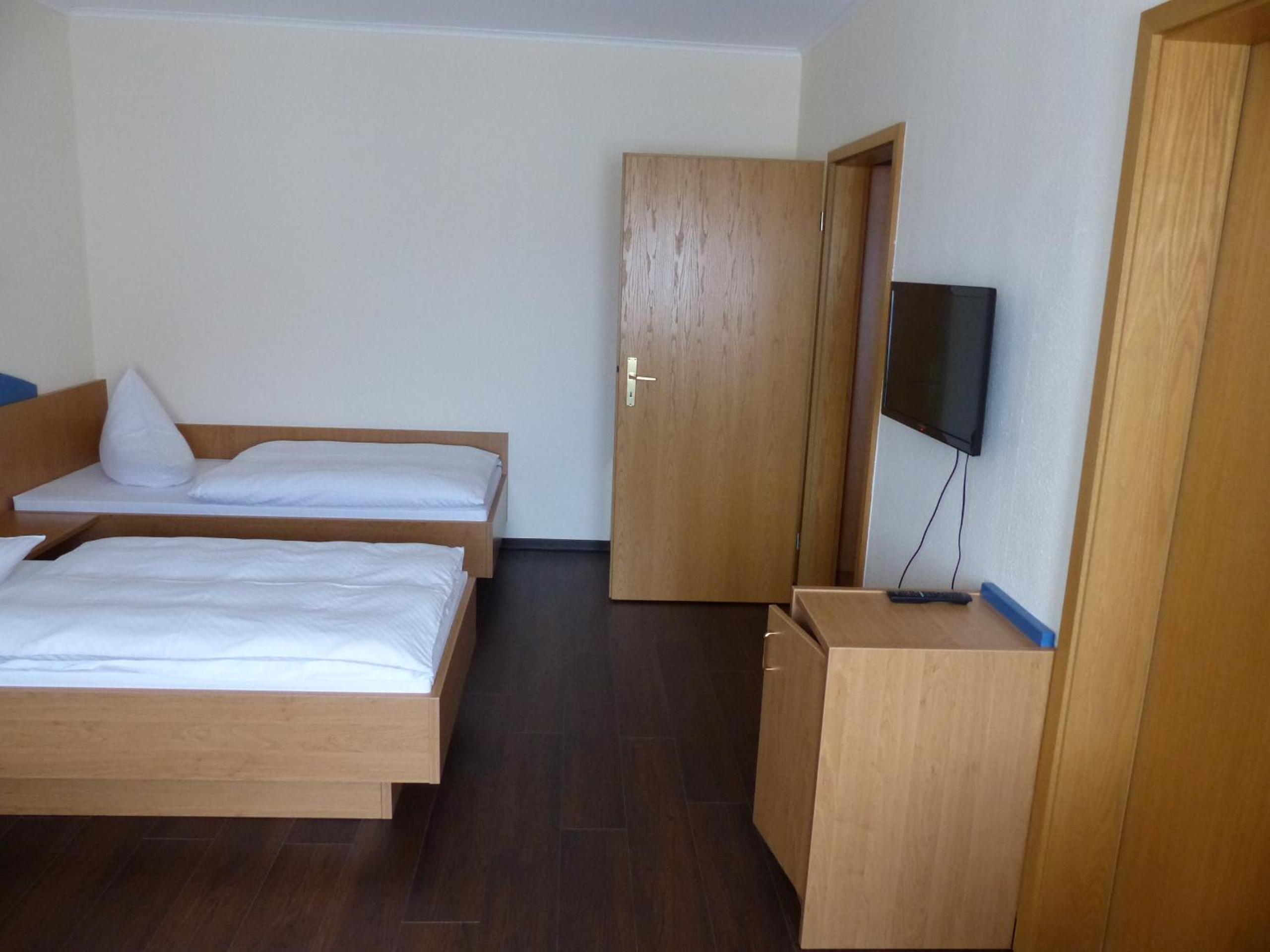 Double Room - Photo 2