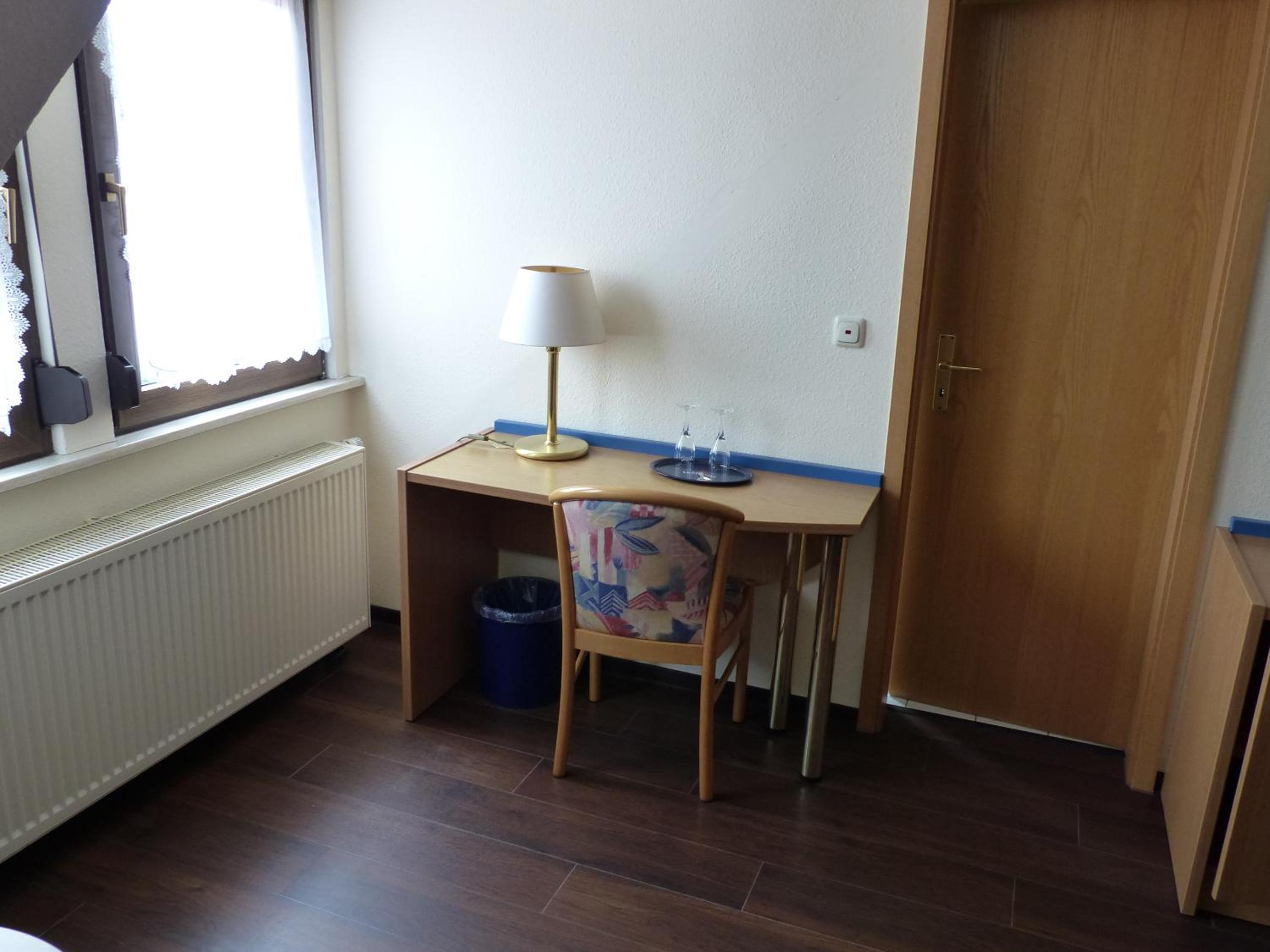 Double Room - Photo 9
