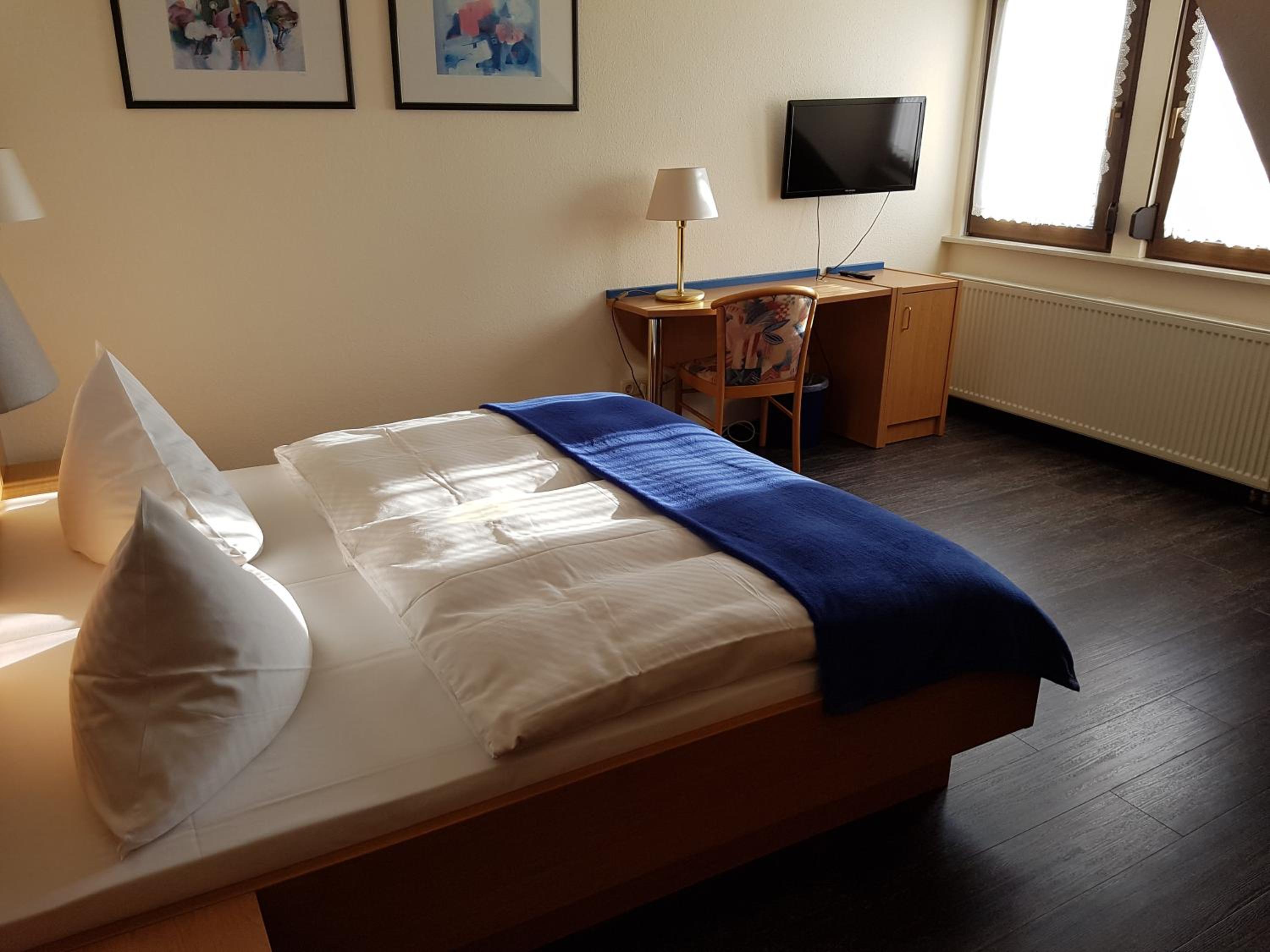 Double Room - Photo 10