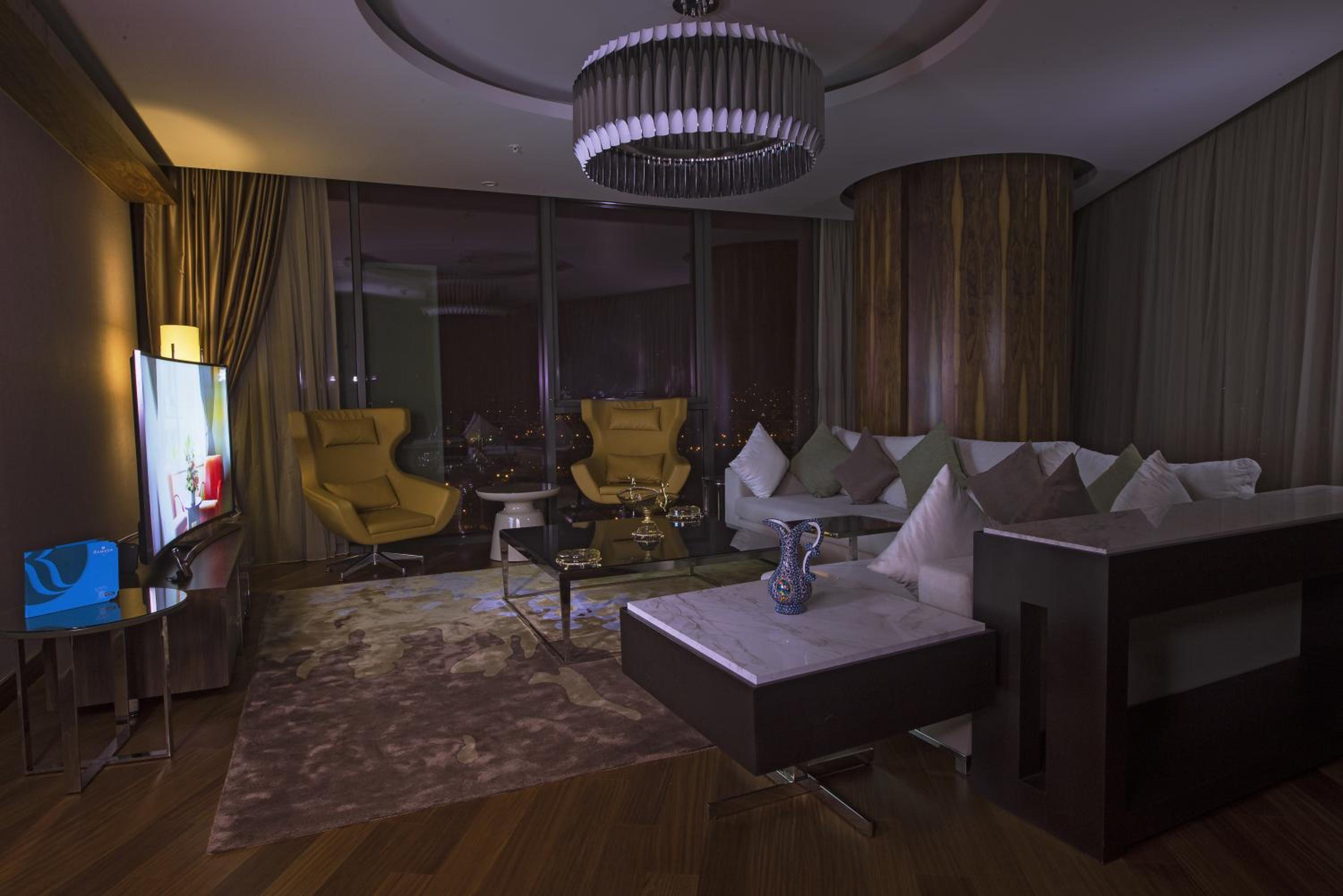 Presidential Suite photo 2