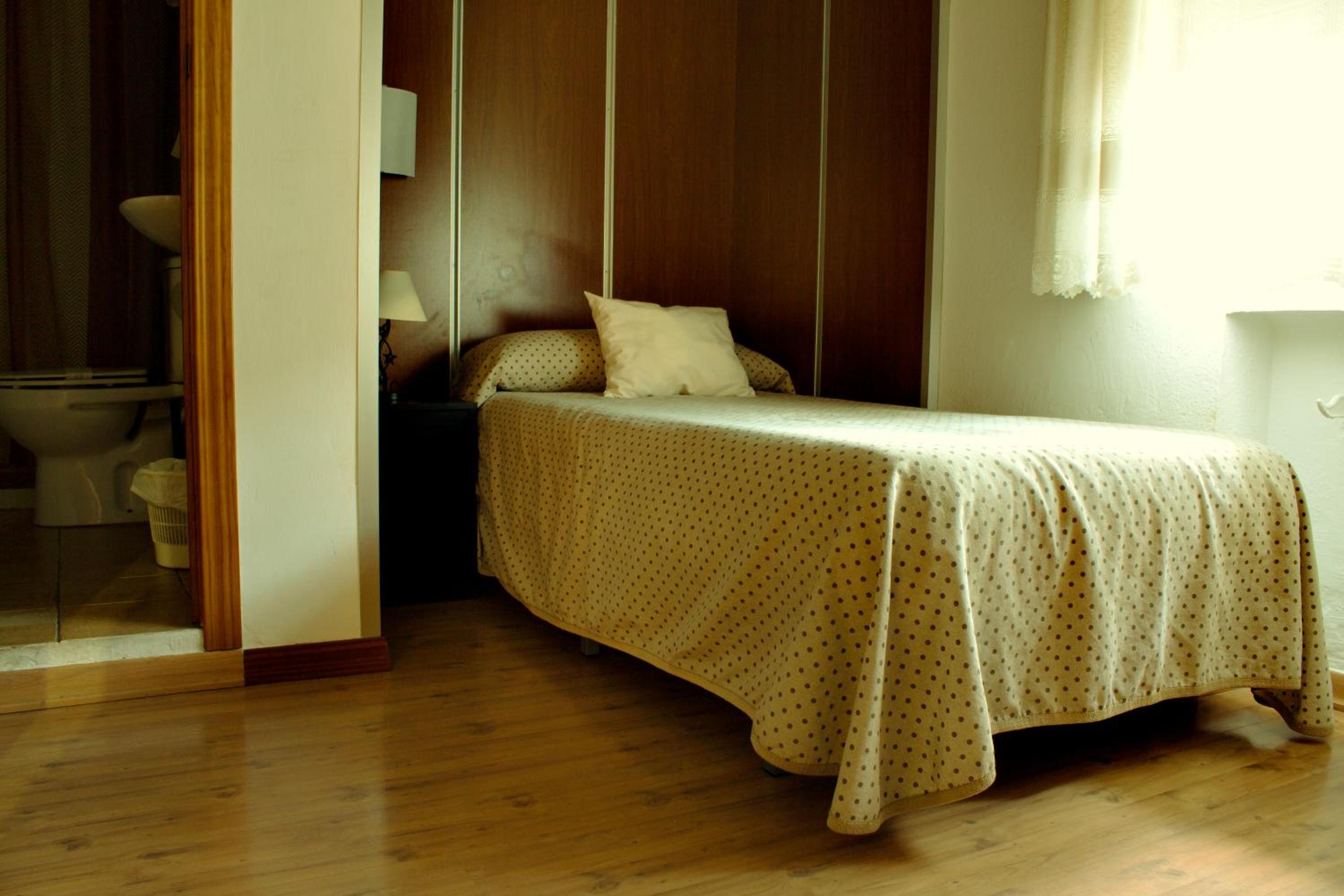 Single Room photo 2