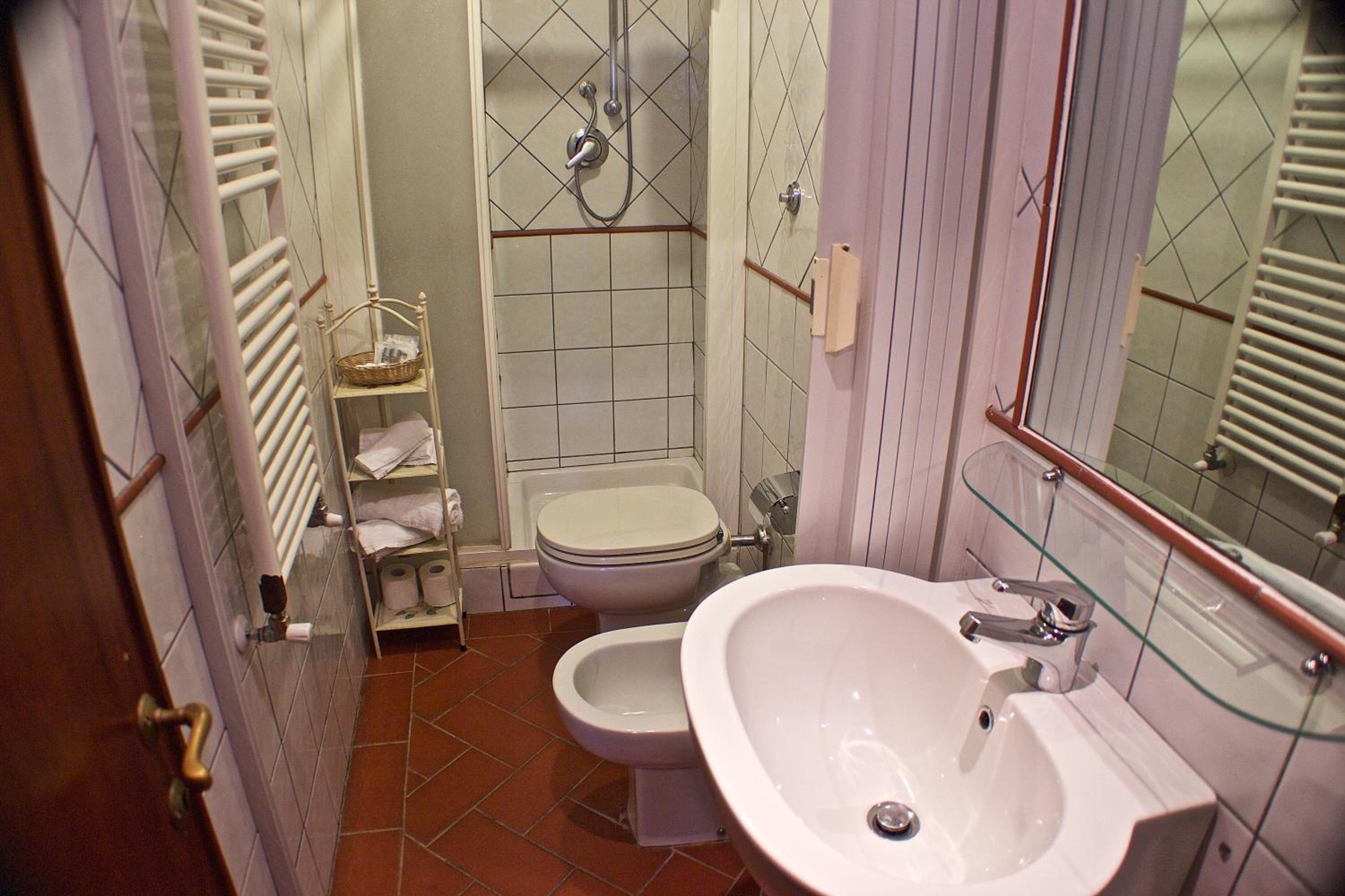Double or Twin Room with Garden View - Photo 3