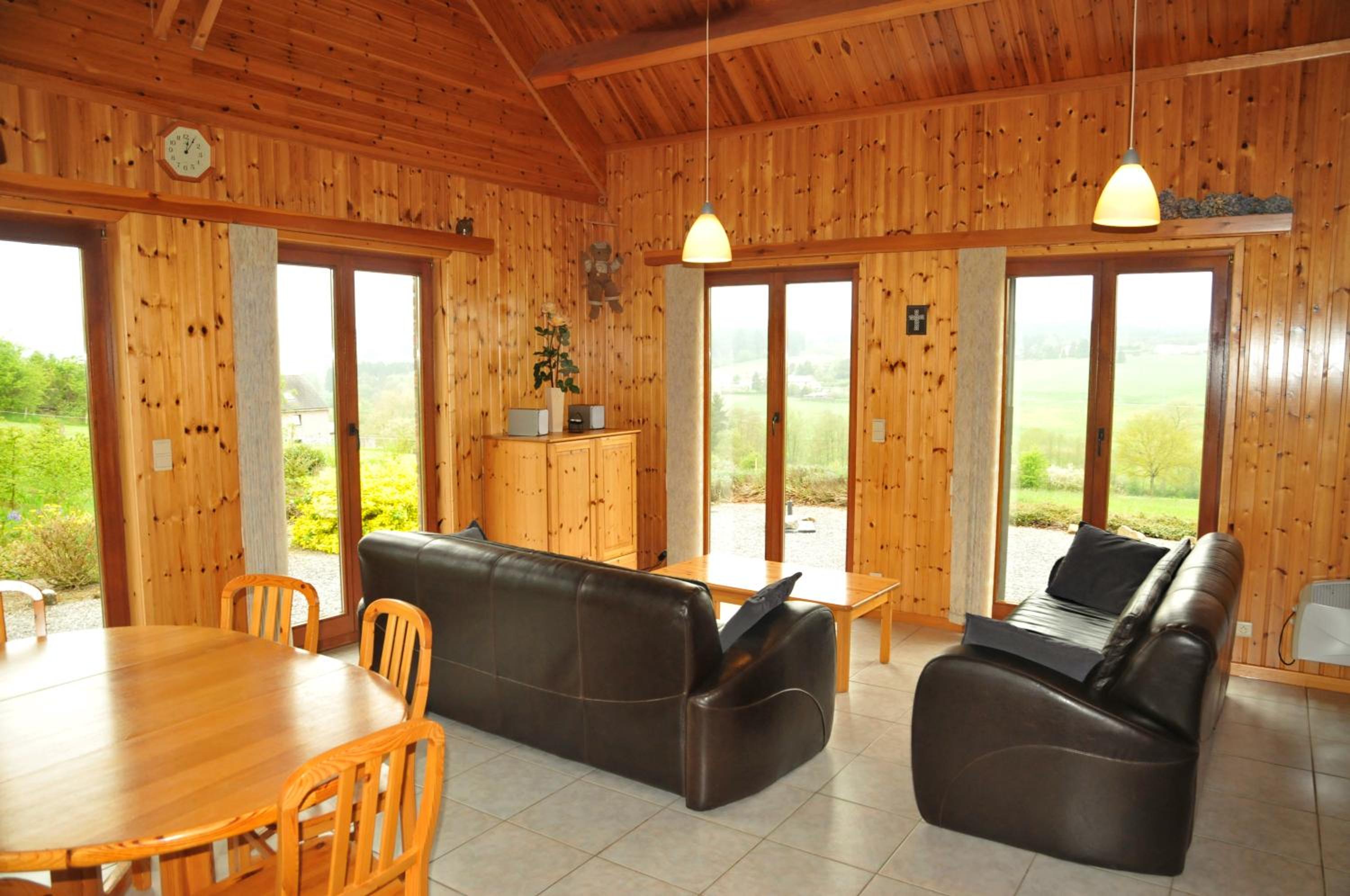 Three-Bedroom House photo 1