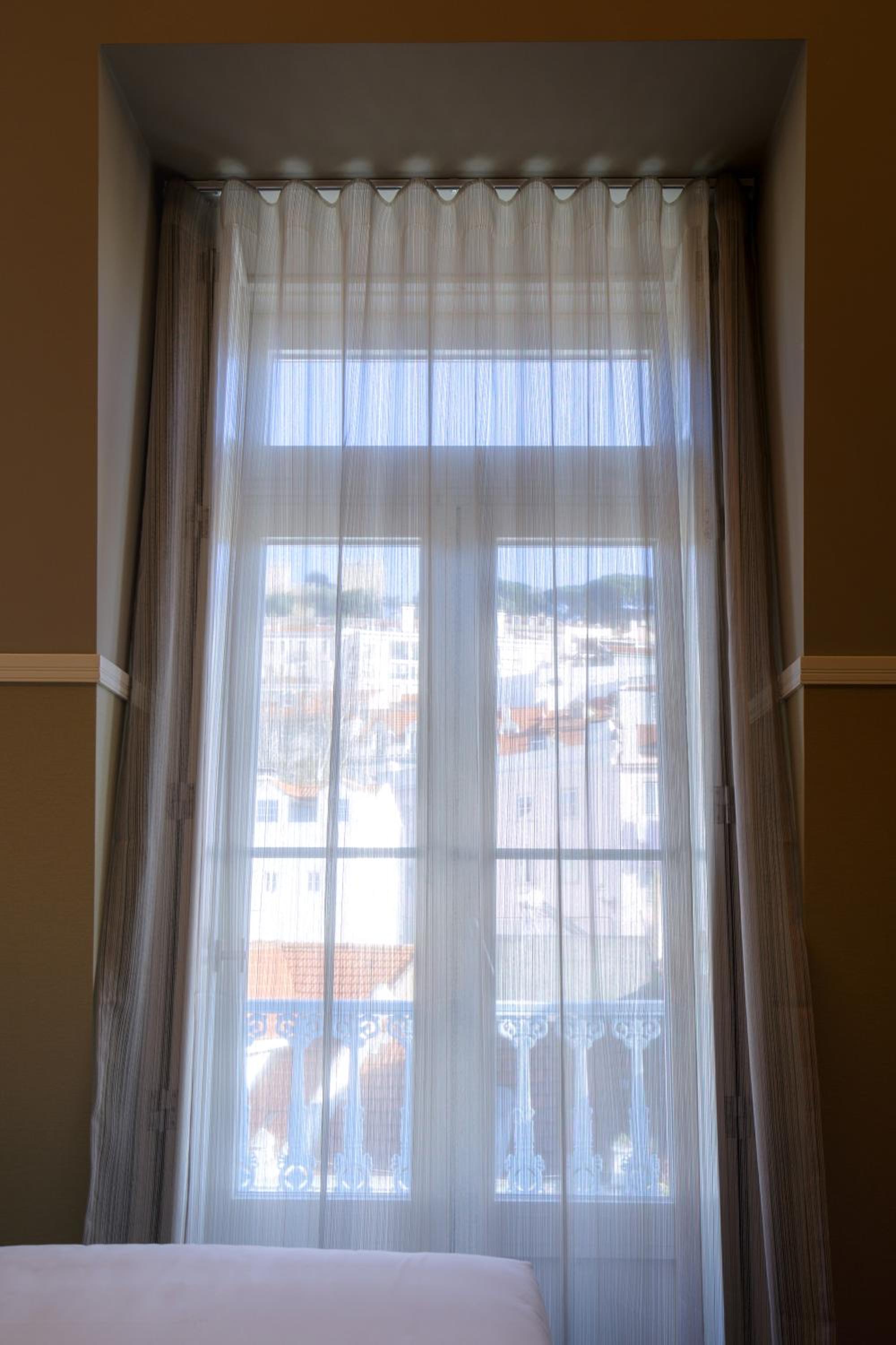 Available room