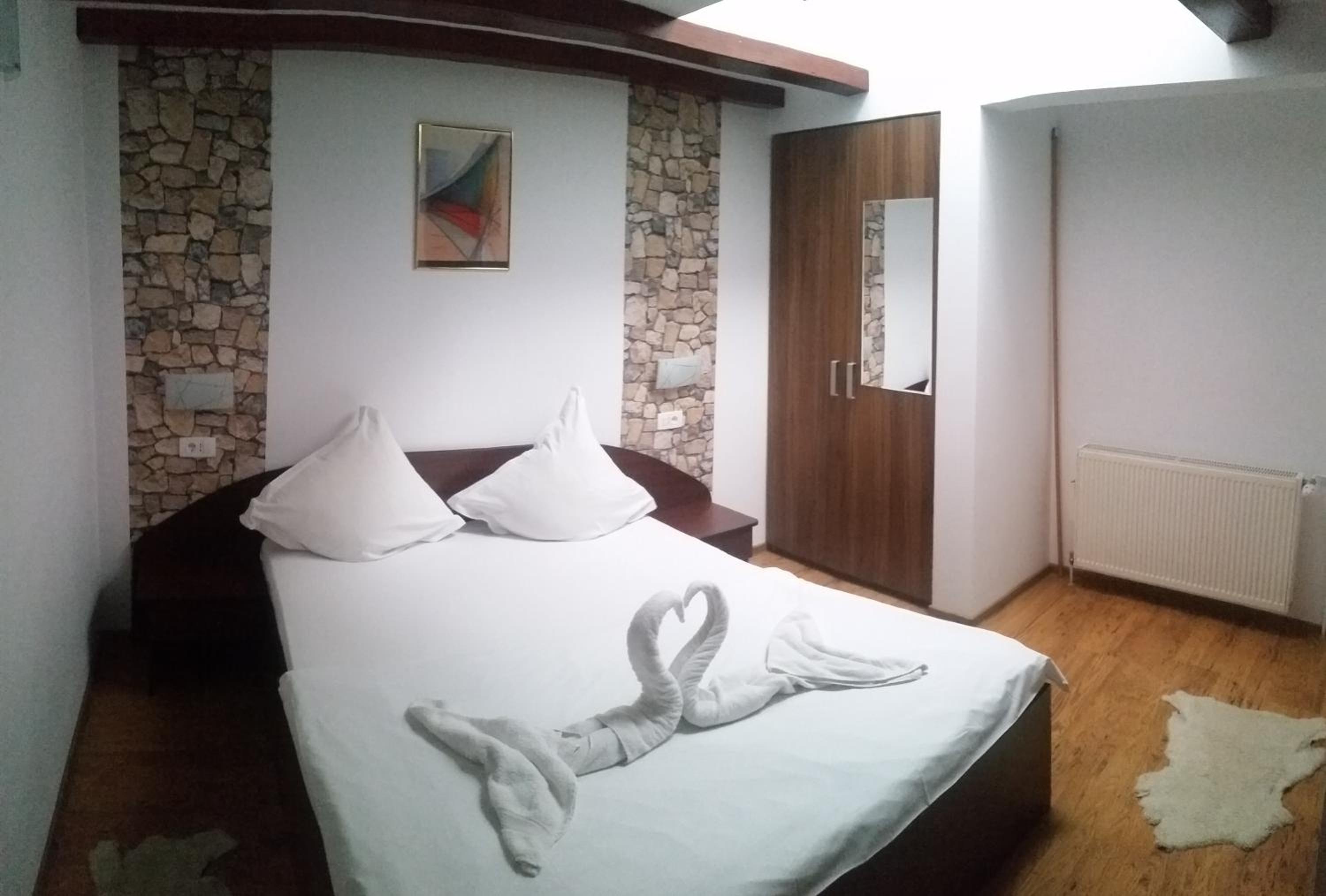 Economy Double Room photo 3