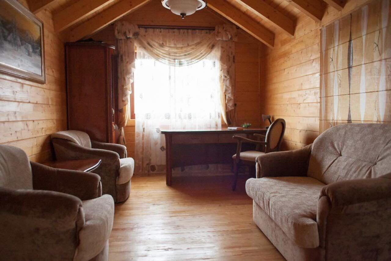 Four-Bedroom House photo 1