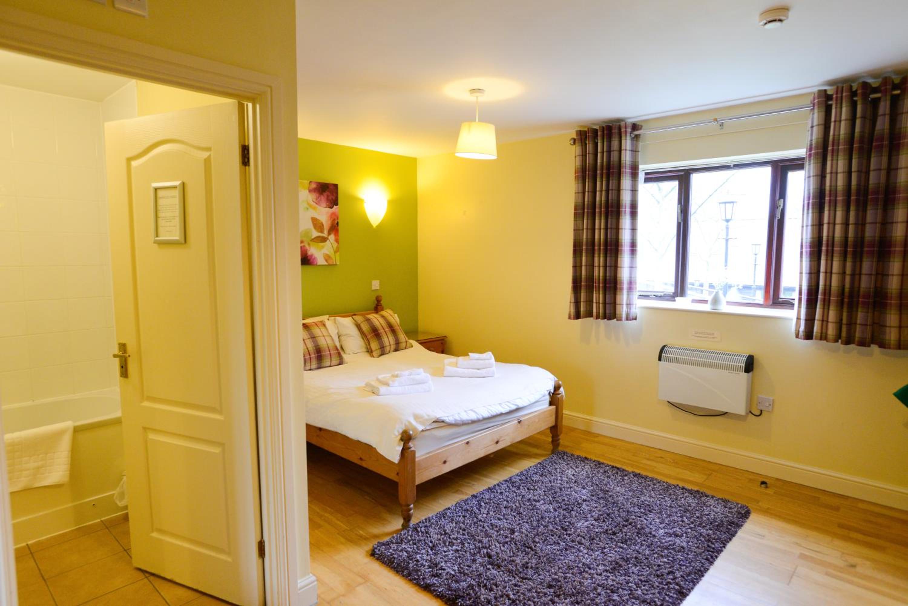 Double Room - Photo 5