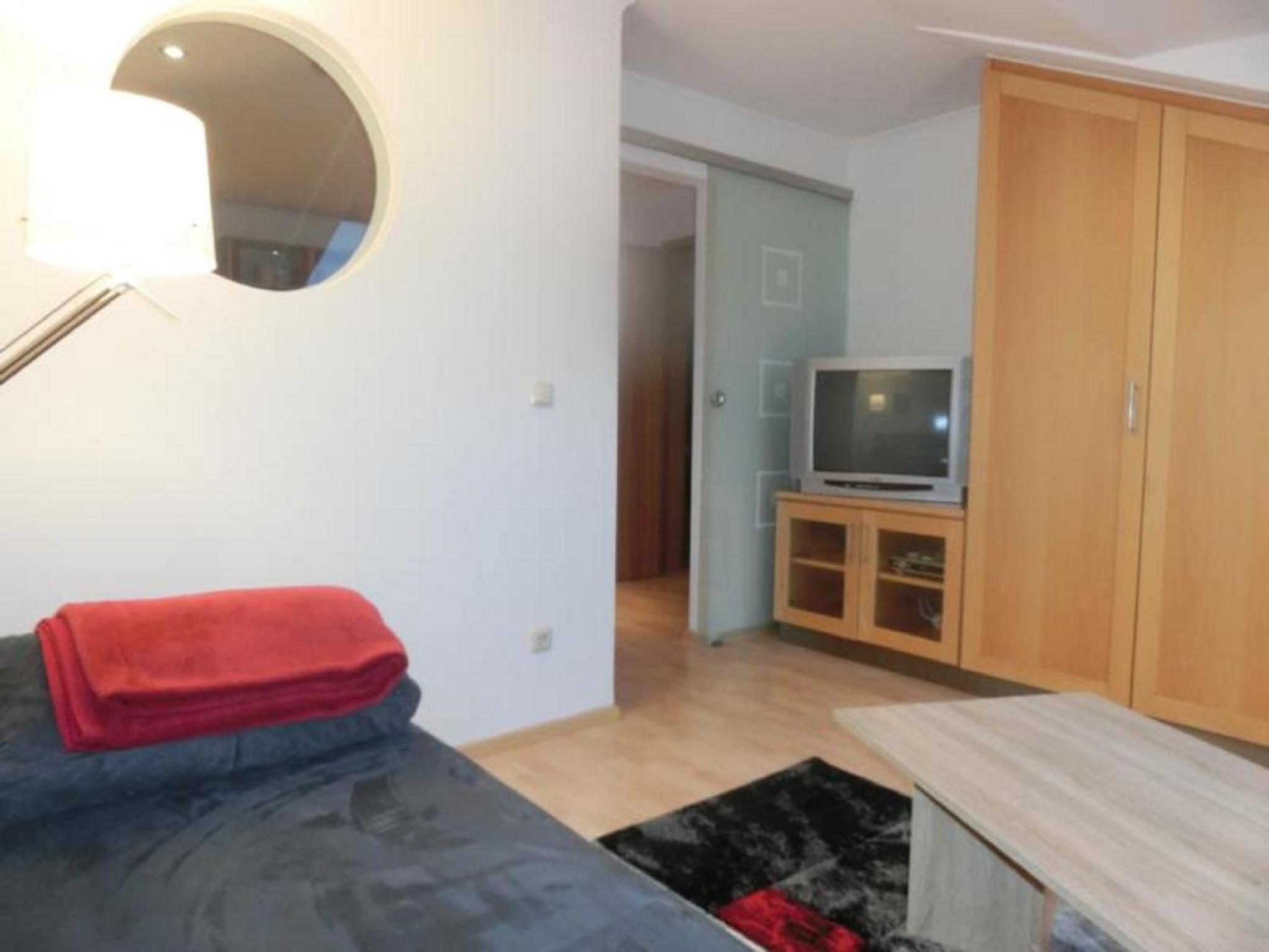 Apartment photo 2