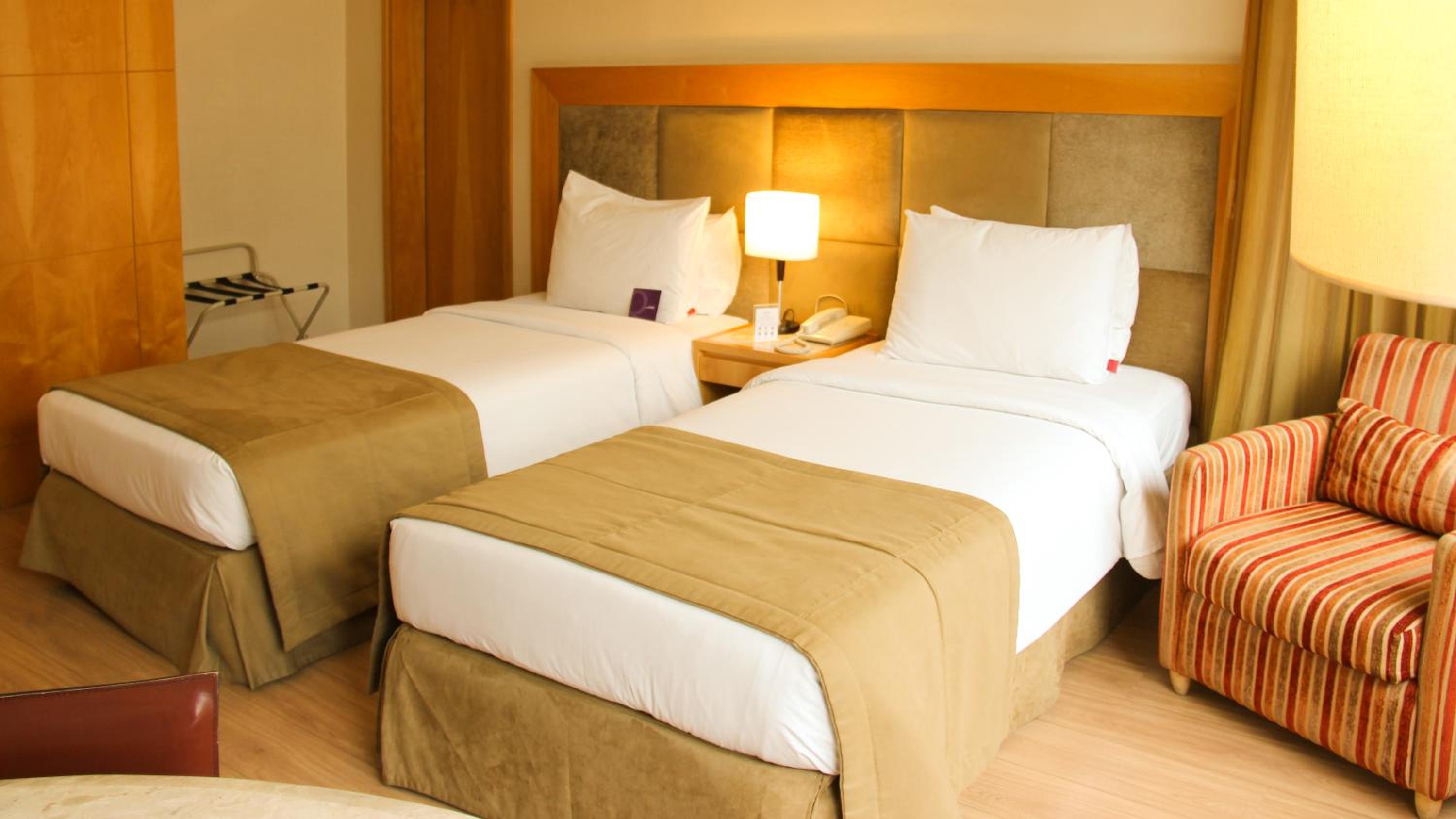 Standard Apartment with Two Single Beds - Photo 6