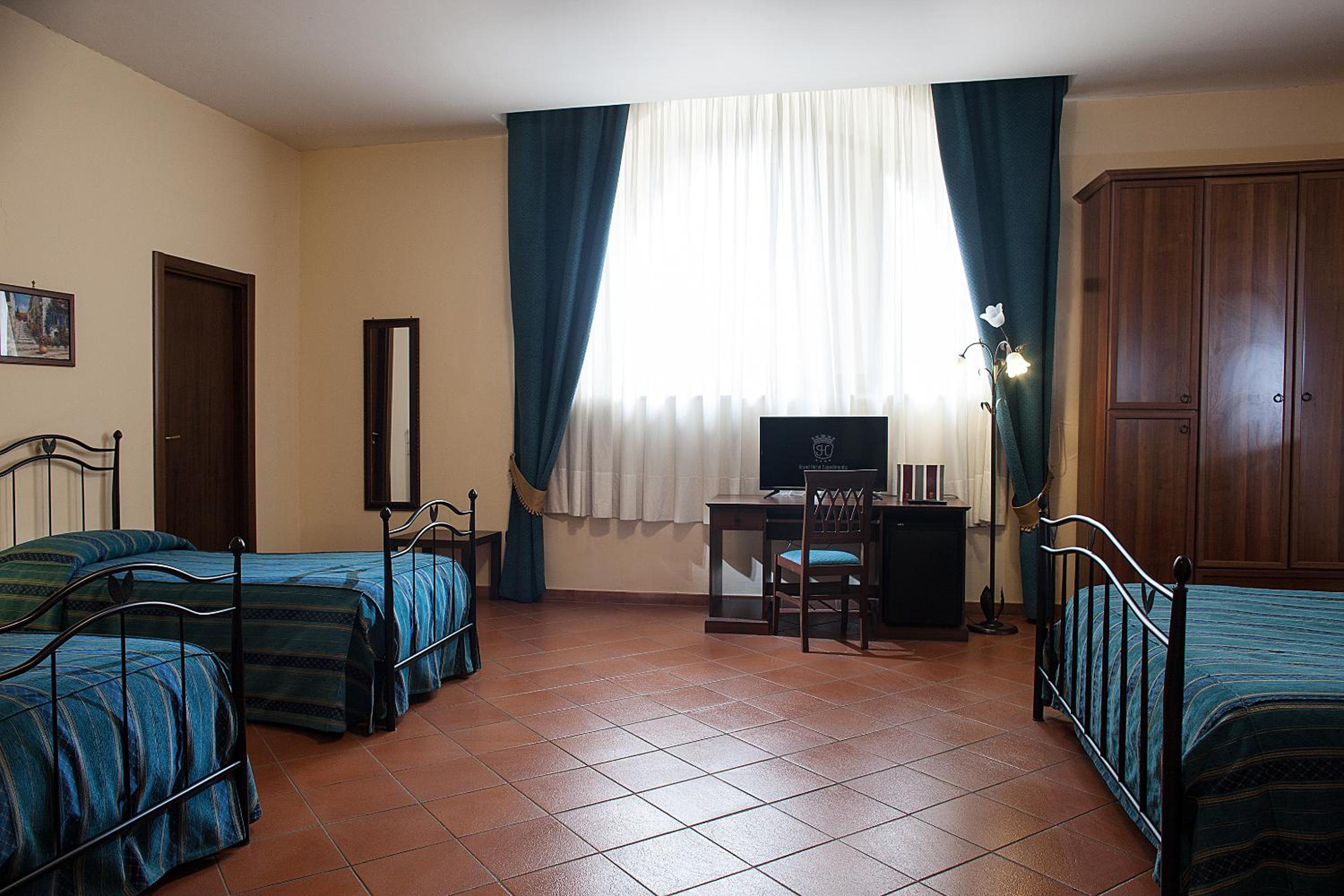 Quadruple Room photo 2