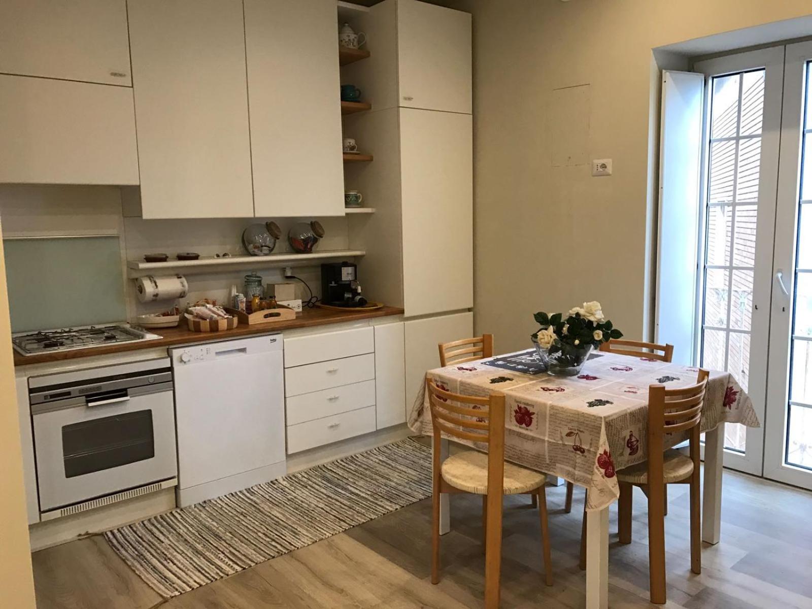 Standard Double Room - Photo 10
