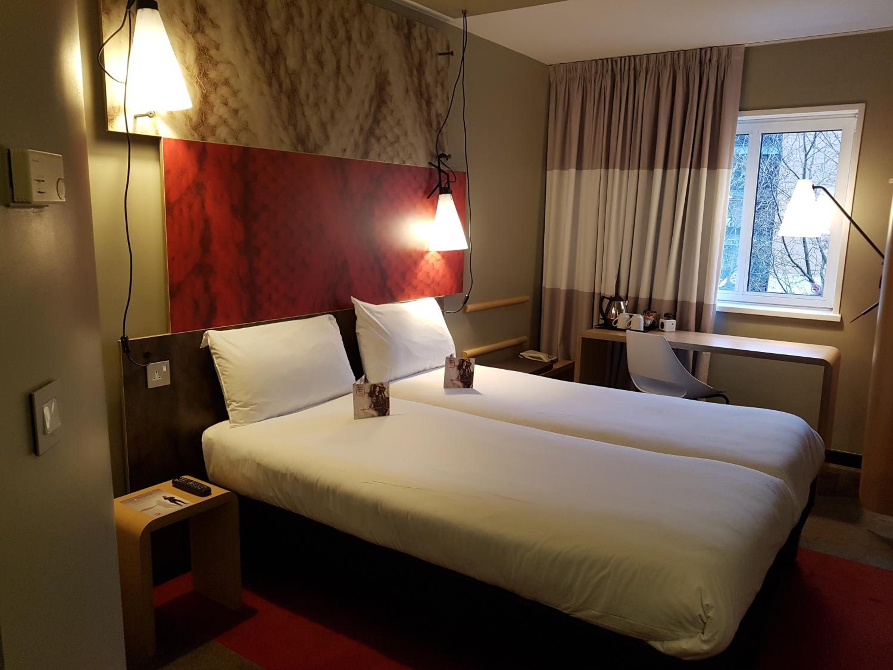 Twin Room - Photo 1