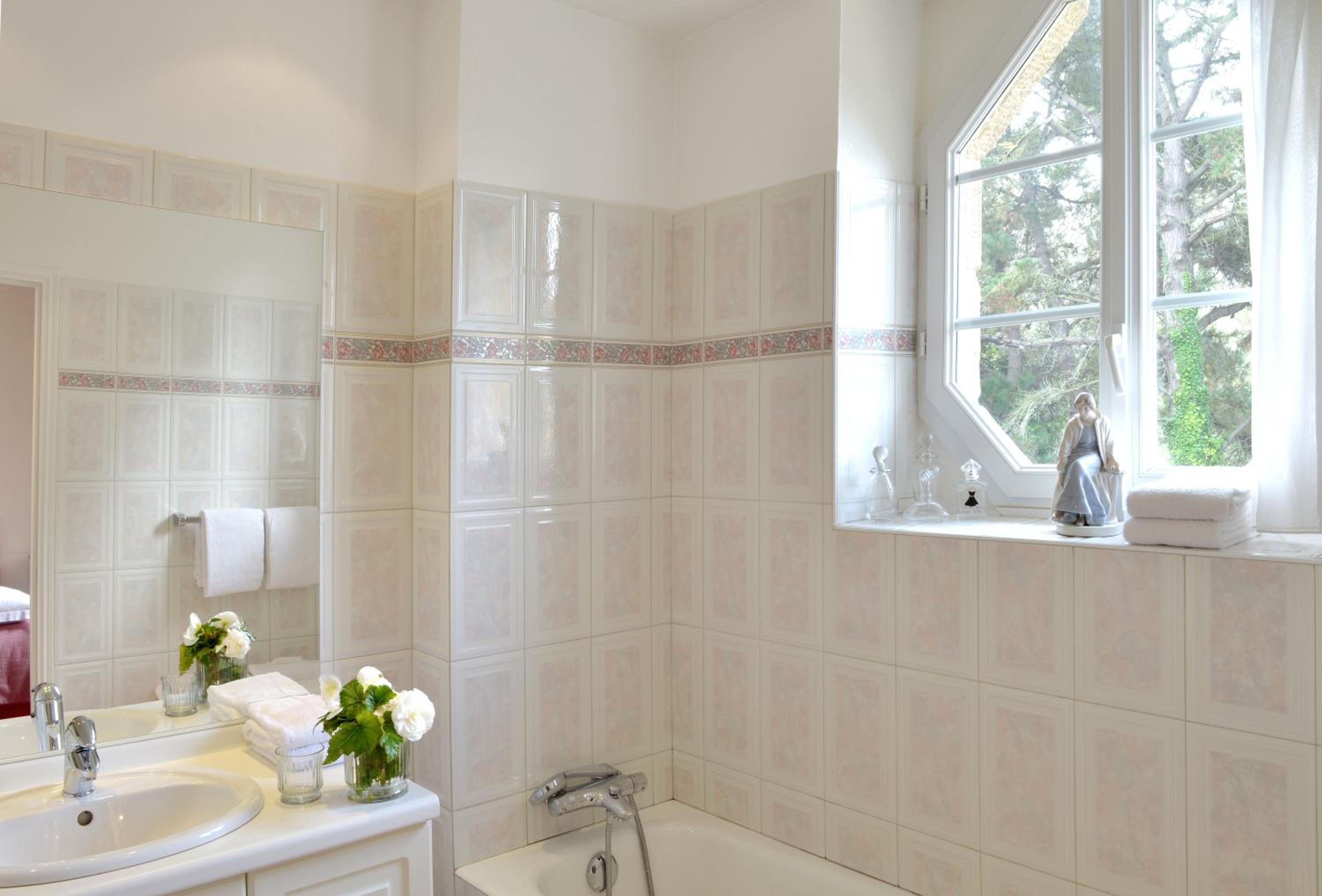 Superior Double Room - Photo 8