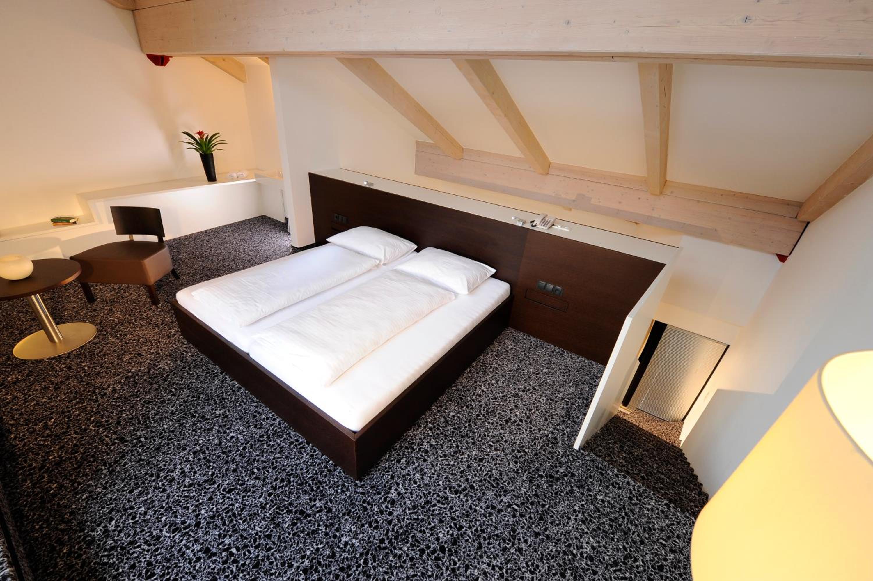 Duplex Suite with Balcony and Mountain View - Photo 1