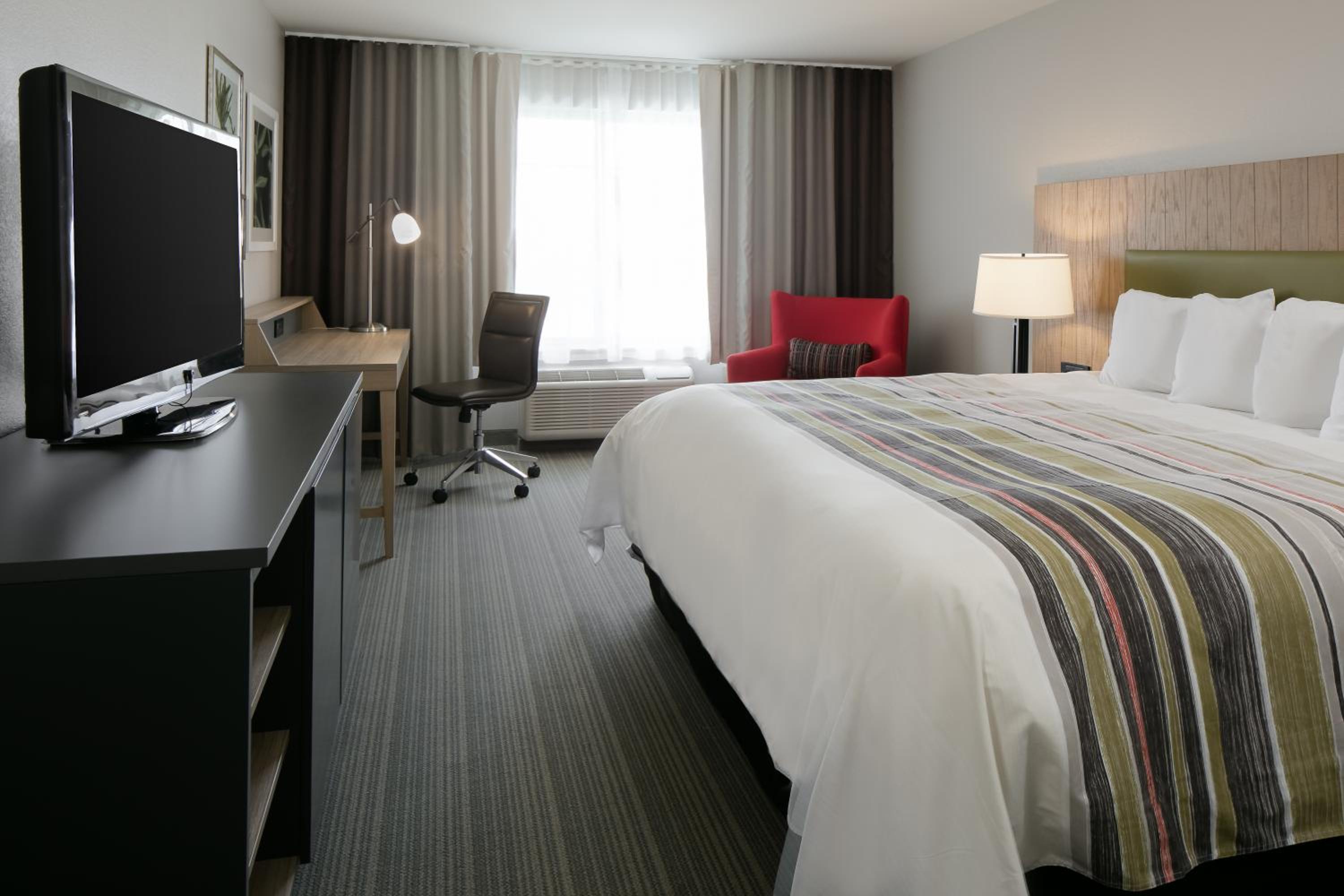 King Room - Disability Access - Photo 3