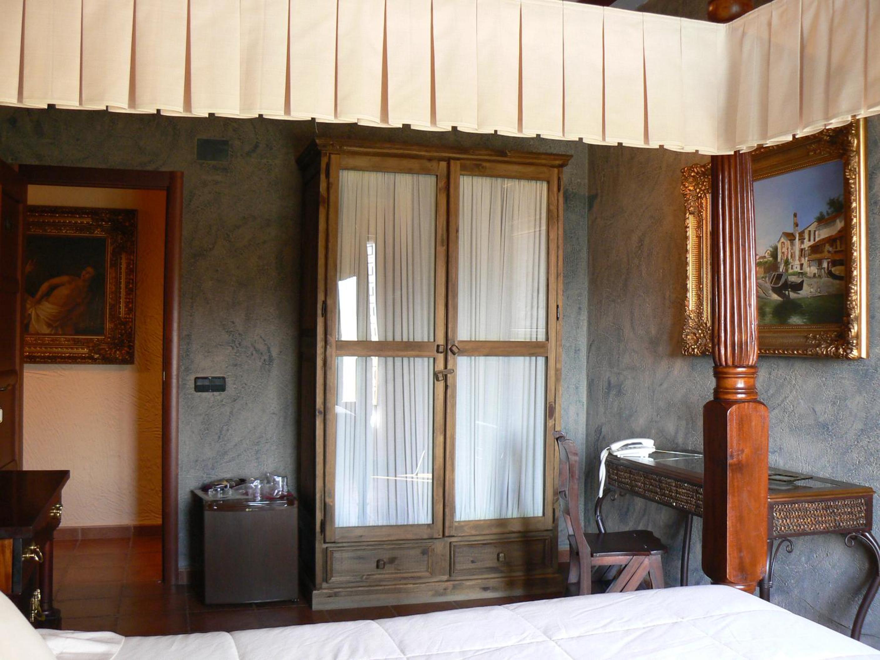 Suite with Balcony photo 2