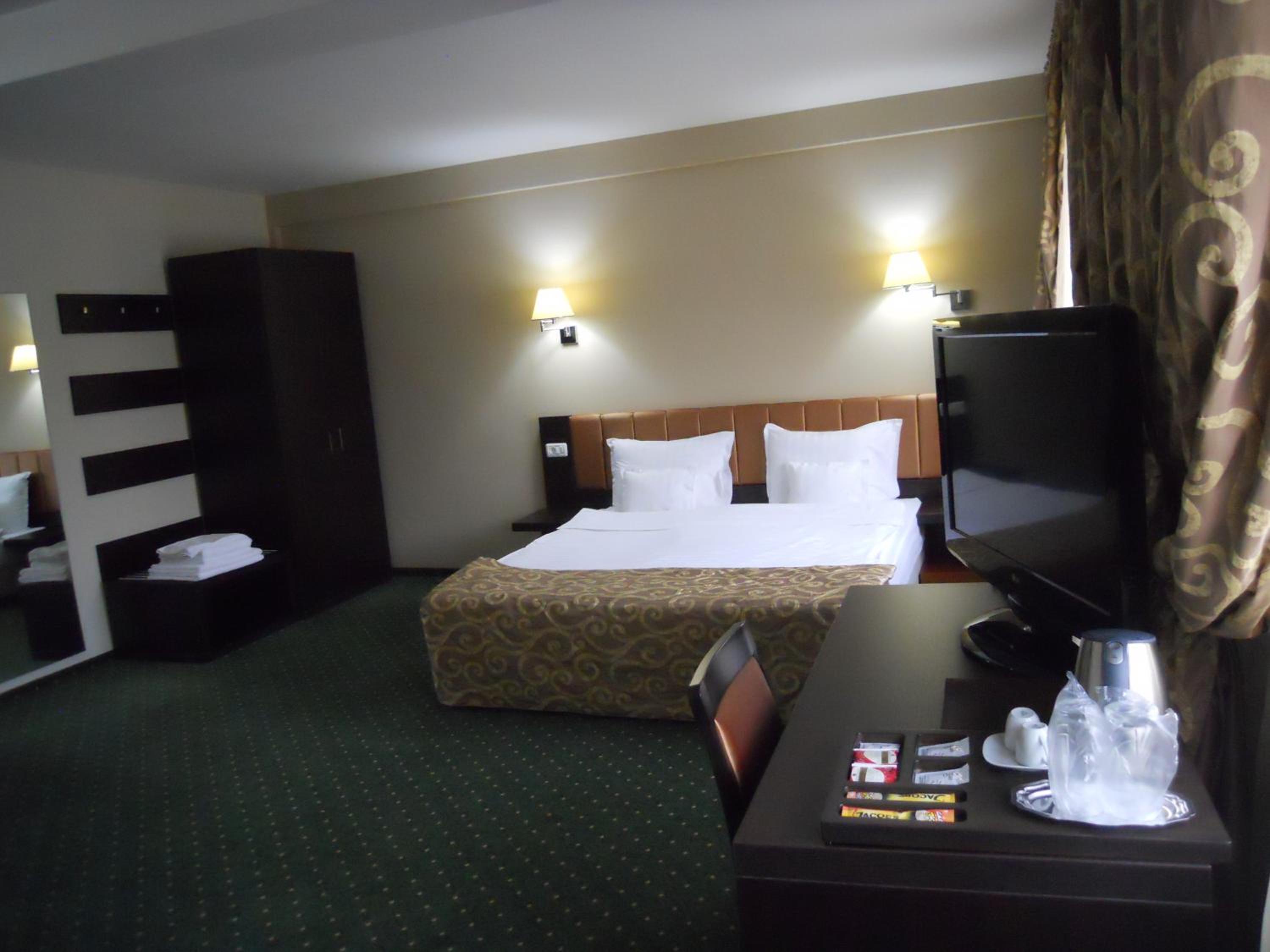 Deluxe Double or Twin Room photo 3