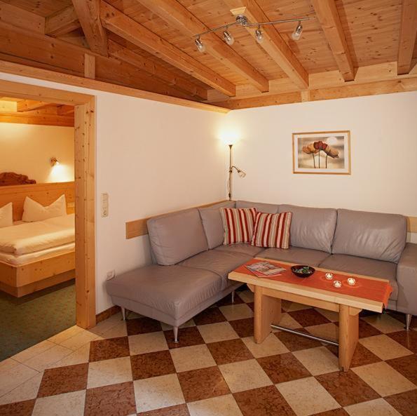 Three-Bedroom Apartment with Balcony photo 1
