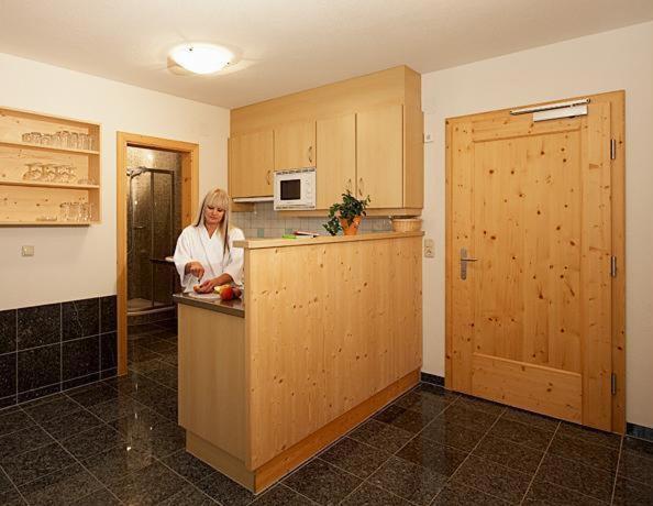 Two-Bedroom Apartment with Balcony photo 2
