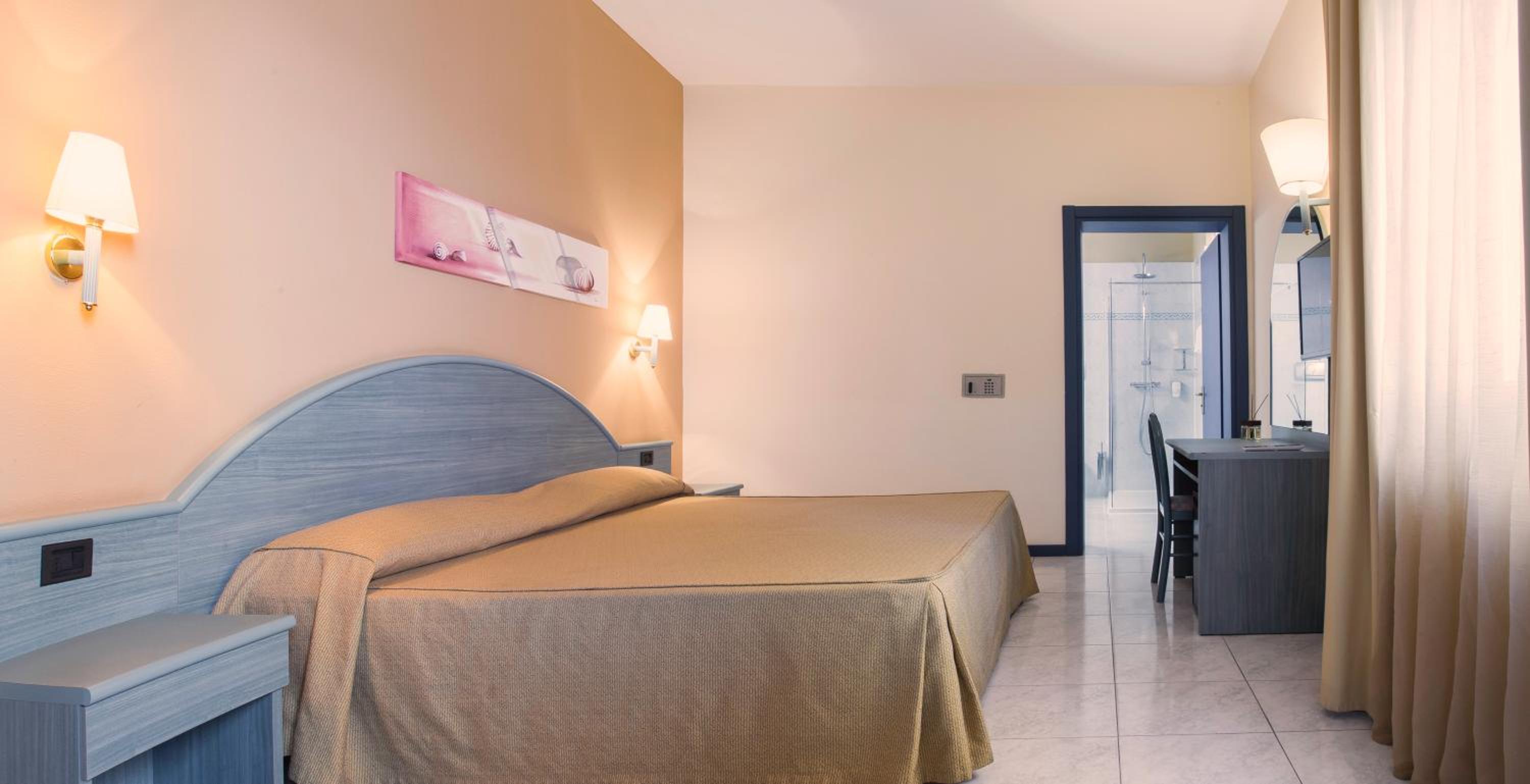 Classic Double Room - Photo 1