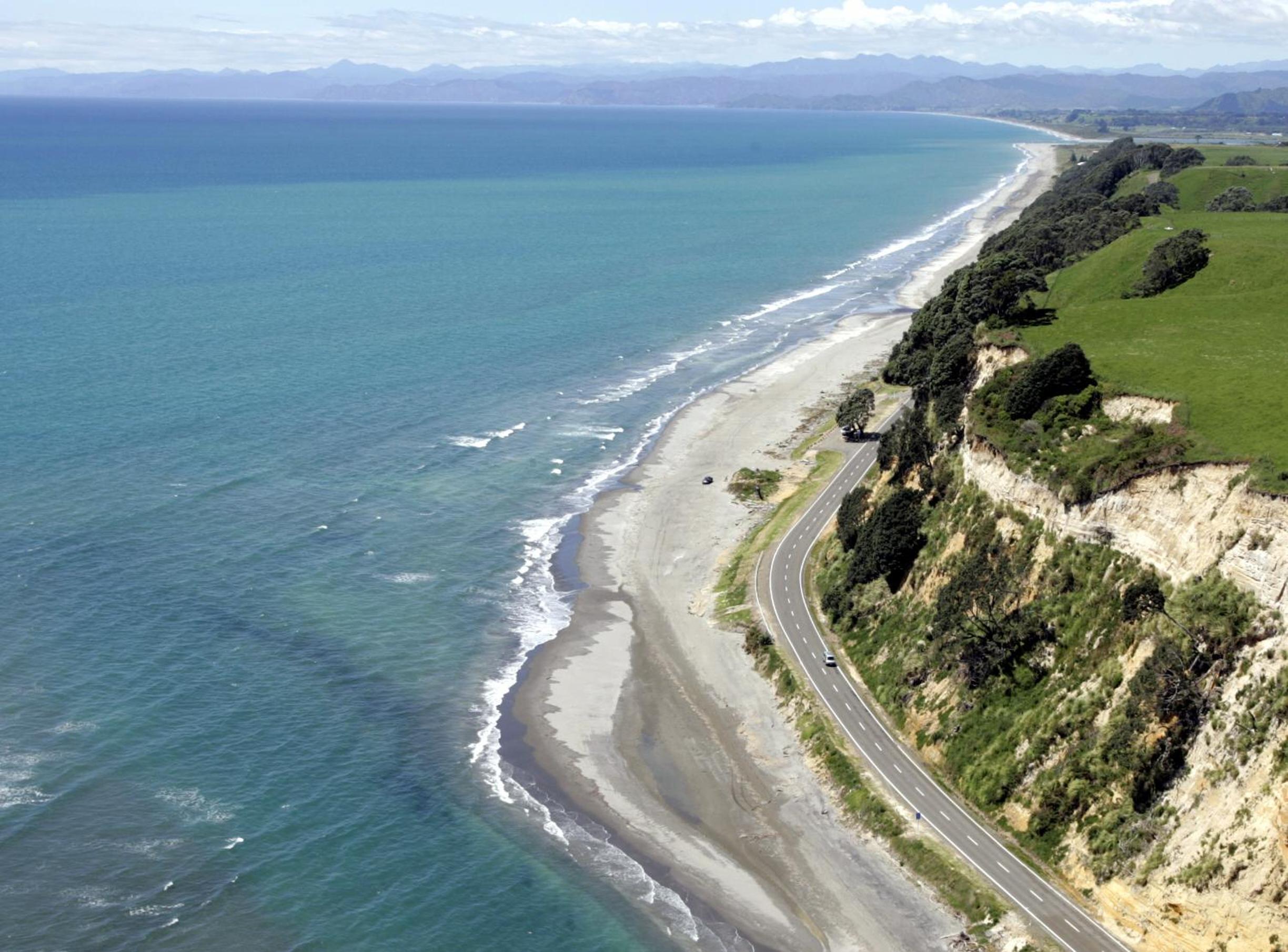 Deluxe Double or Twin Room with Ocean View photo 3